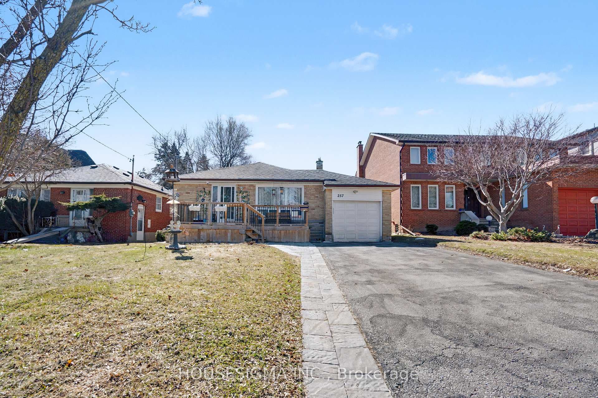 257 Olive Avenue, Willowdale / Newtonbrook, ON M2N 4P5 - Photo 1