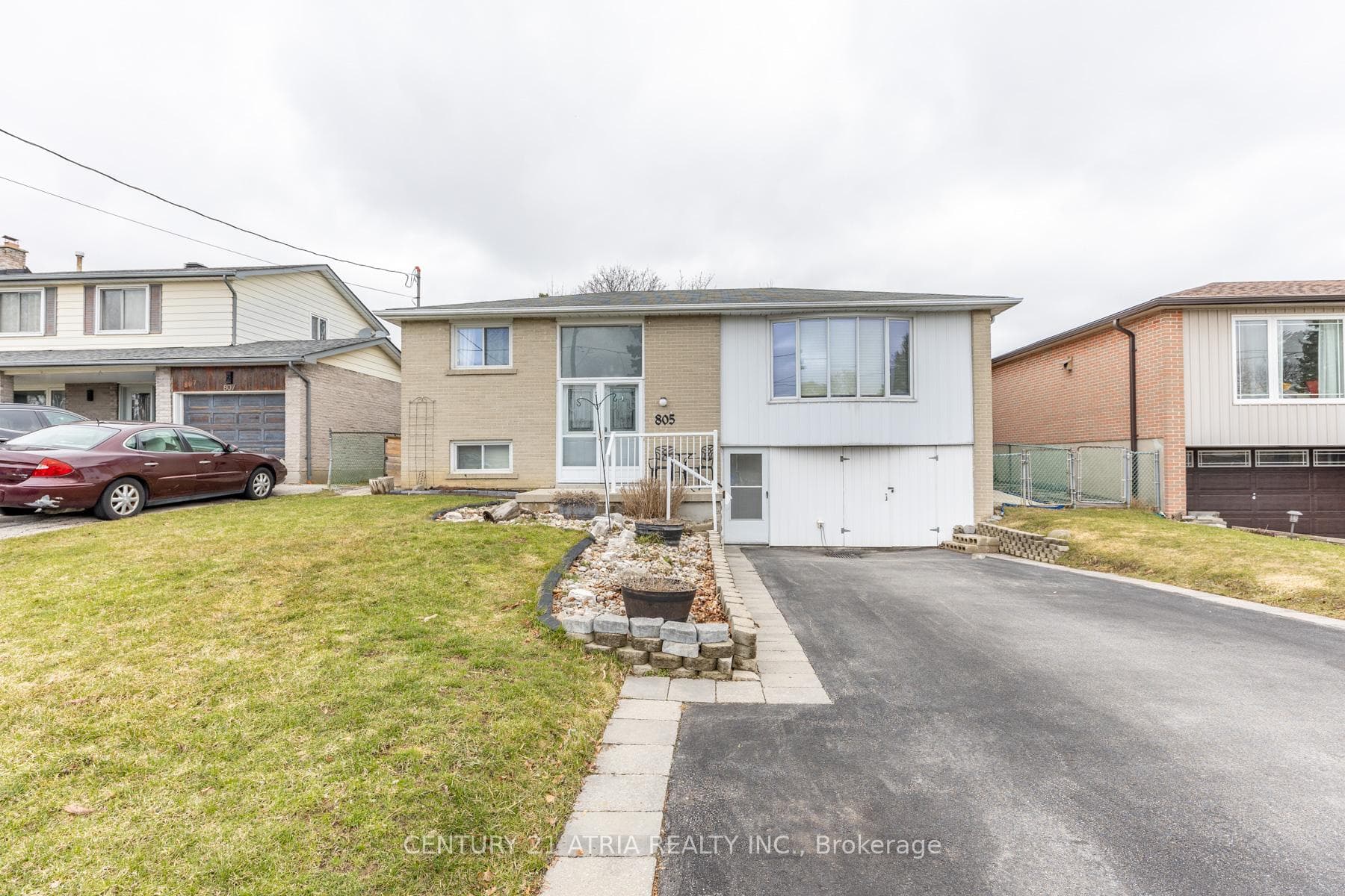 805 Batory Avenue Unit Bsmt, Pickering, ON L1W 2W5 - Photo 1