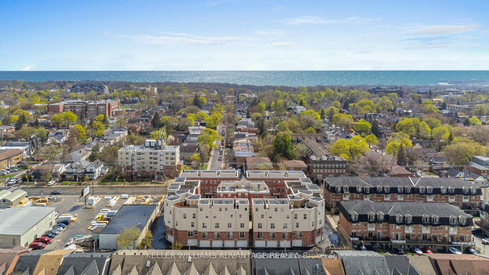 34 Fairhead Mews, The Beaches / Upper Beaches, ON M4E 3Y4 - Photo 1