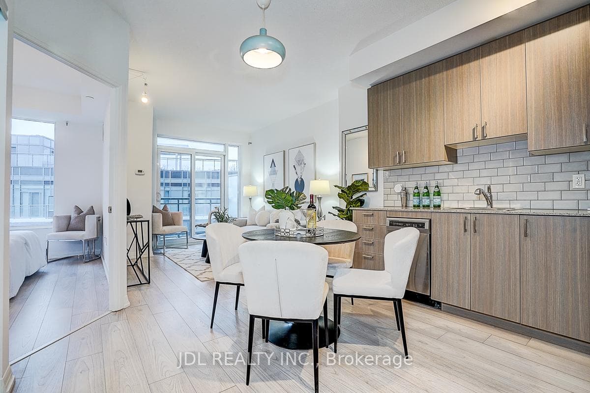 50 Ann O'reilly Road Unit 512, Hillcrest Village / Bayview Village, ON M2J 0C9 - Photo 1