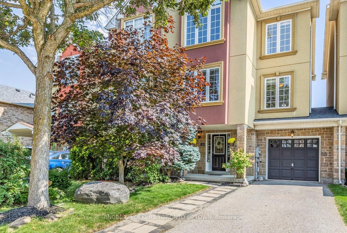 80 Gail Parks Crescent, Newmarket, ON L3X 3B9 - Photo 1