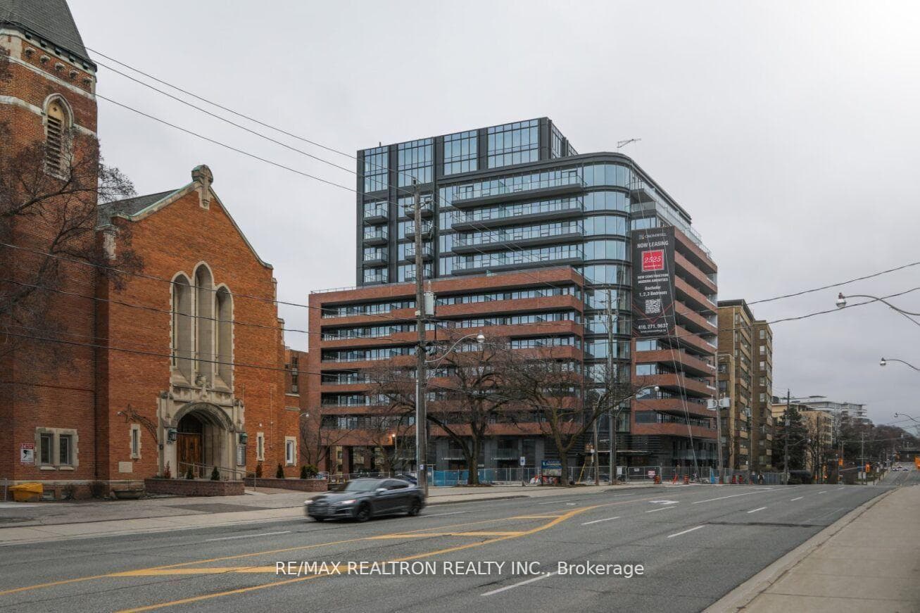 2525 Bathurst Street Unit 101, Lawrence Park / Bedford Park, ON M6B 2Y9 - Photo 1