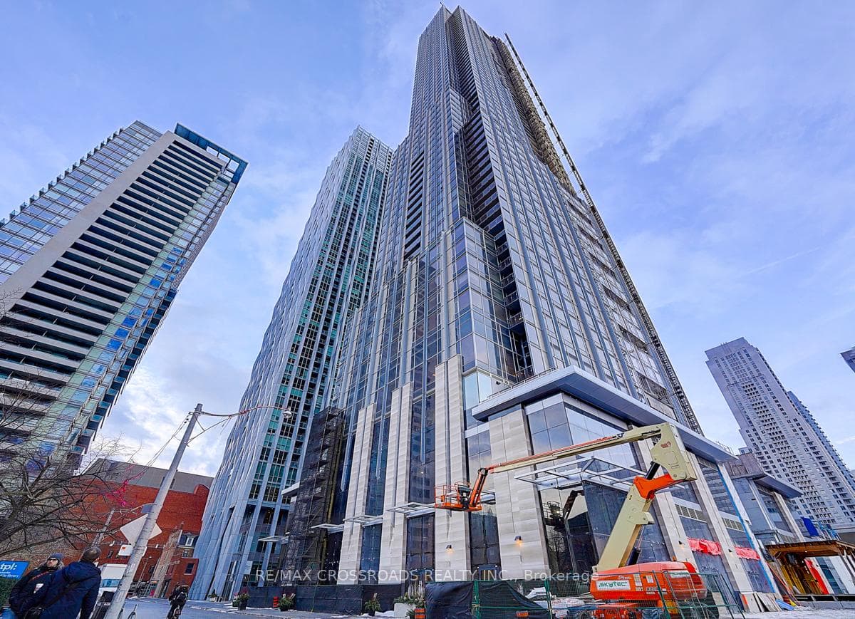 11 Yorkville Avenue Unit 1607, Annex / Yorkville / Summerhill, ON M4W 1L2 - Photo 1