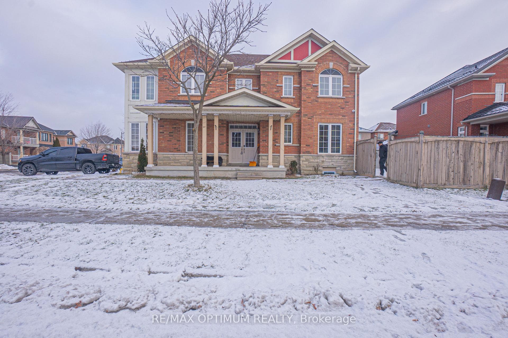 90 Tobermory Crescent, Brampton, ON L6V 4T3 - Photo 1