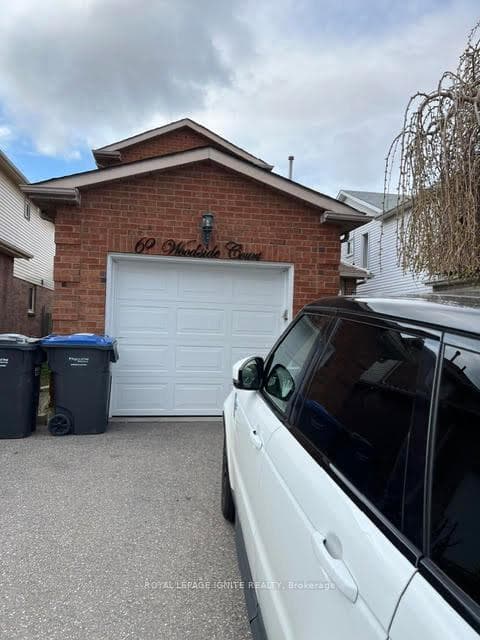 62 Woodside Court, Brampton