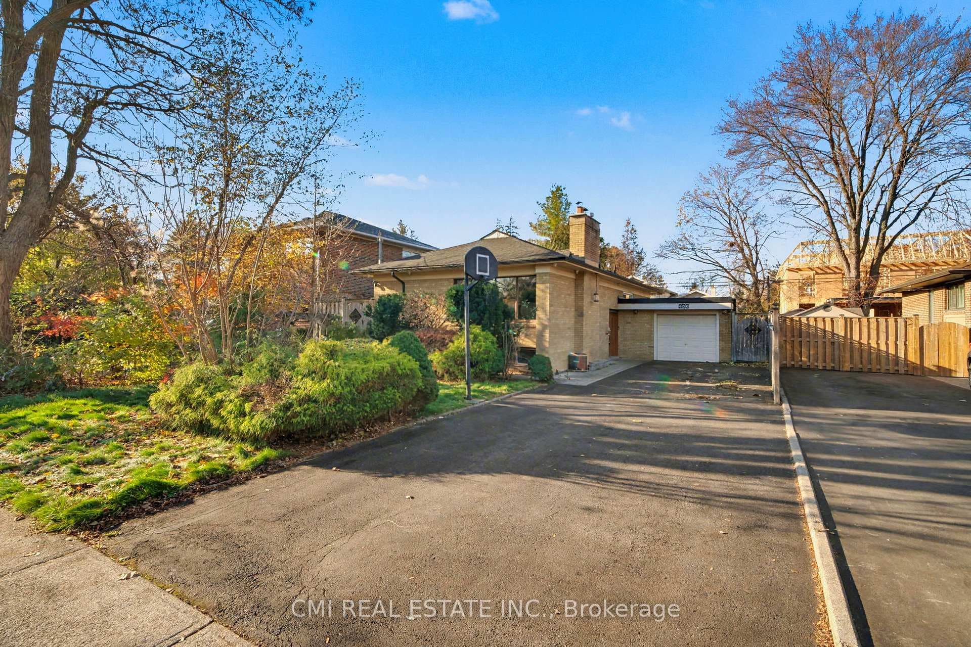 460 Martin Grove Road, Toronto W08