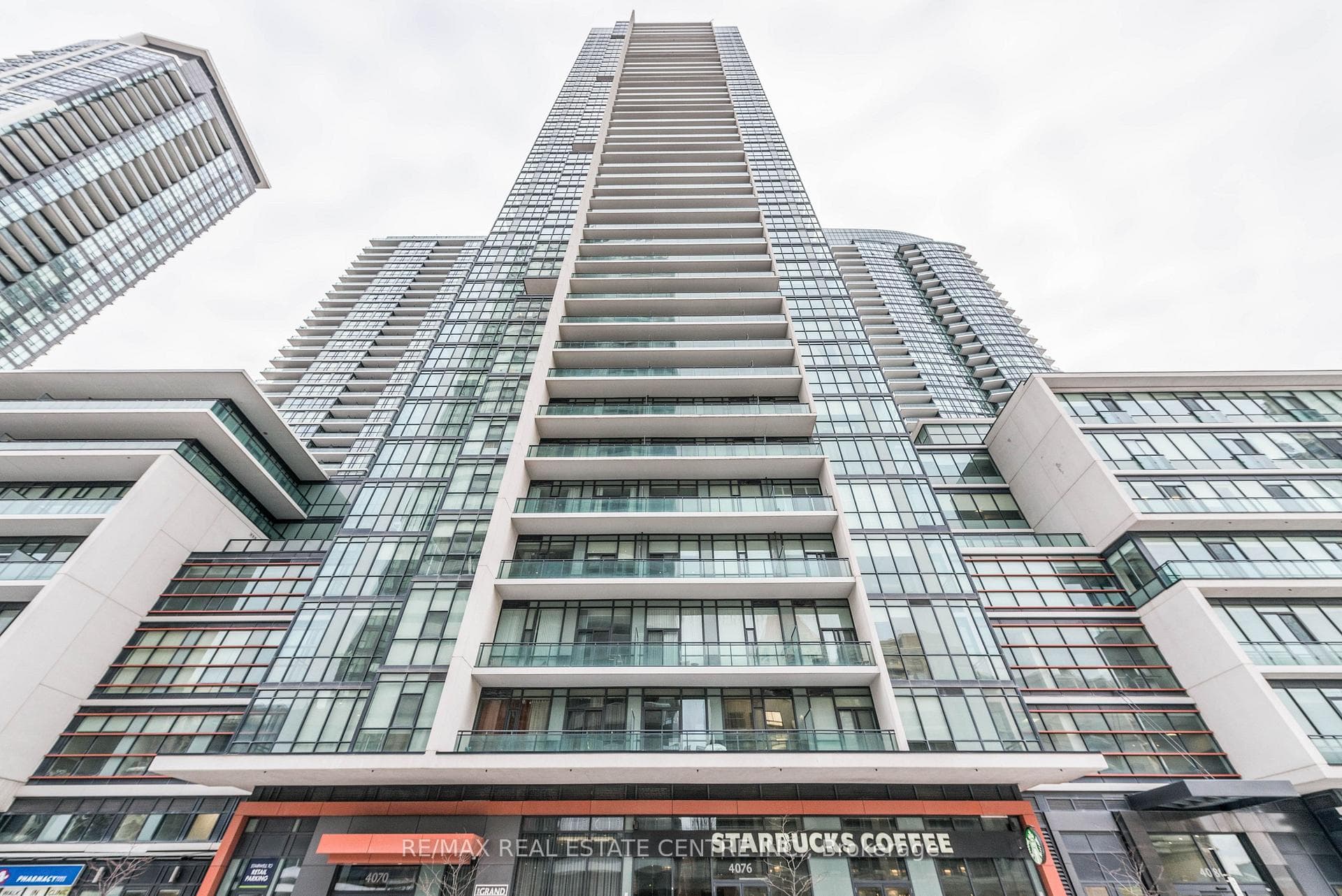 4070 Confederation Parkway Unit 3904, Mississauga, ON L5B 0E9 - Photo 1