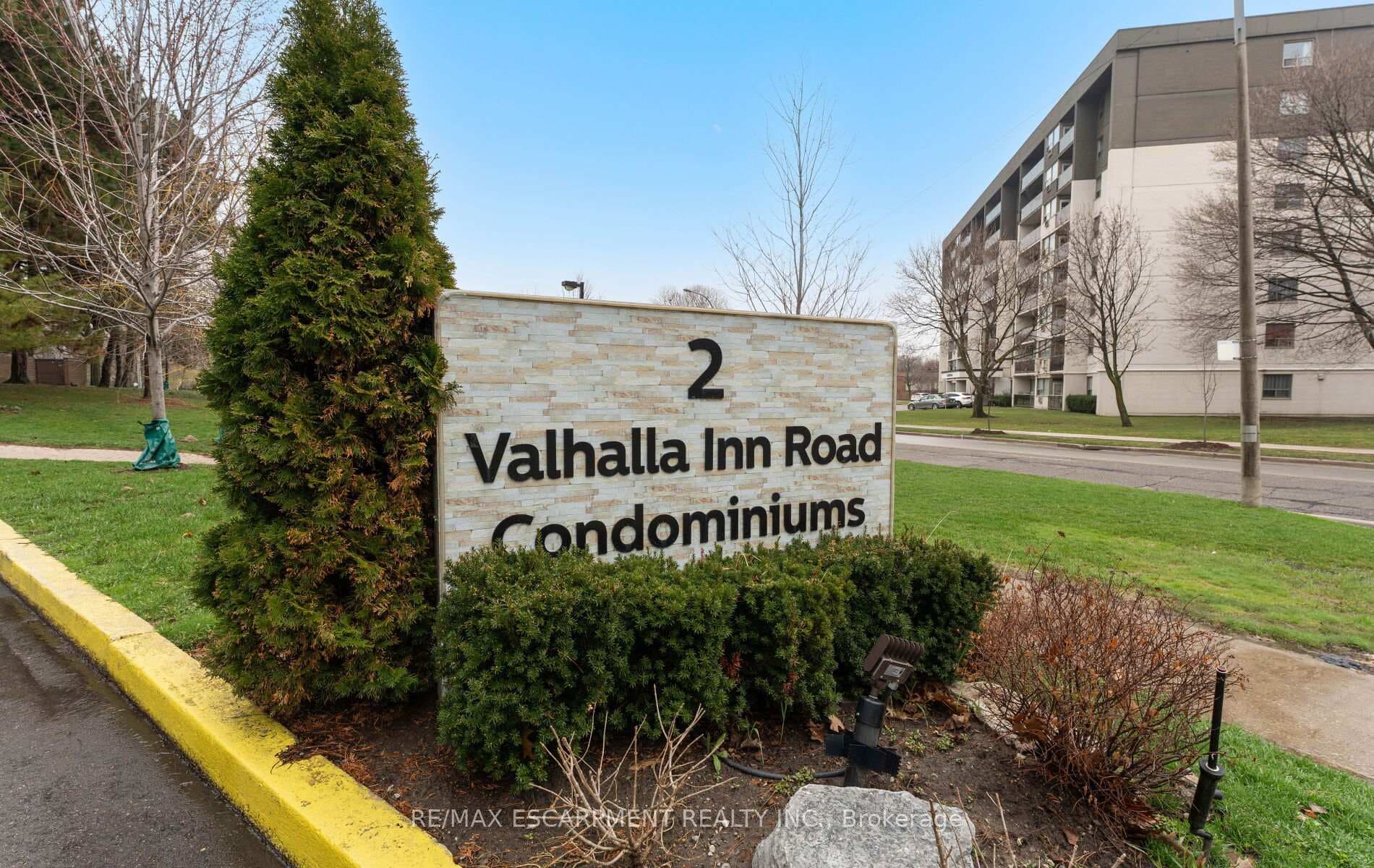 2 VALHALLA INN Road Unit 308C, Etobicoke (Islington / Rexdale), ON M9B 6C3 - Photo 1