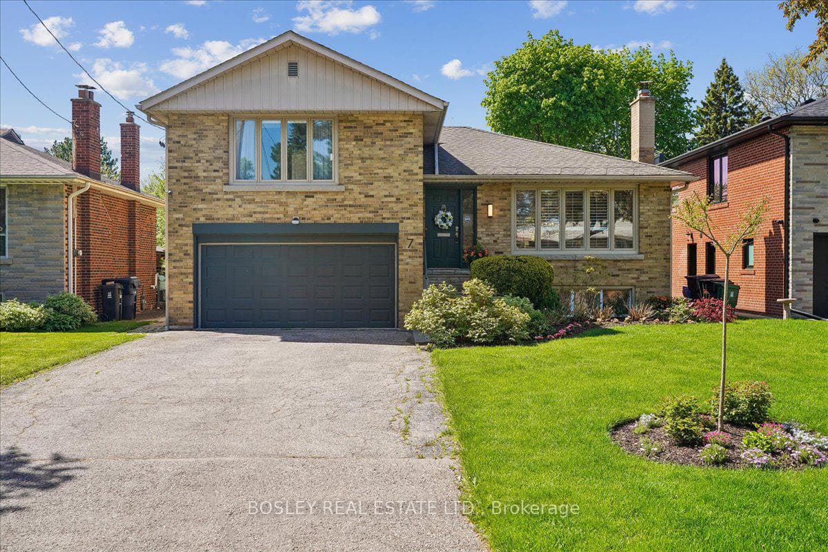7 Howard Drive, Hillcrest Village / Bayview Village, ON M2K 1K4 - Photo 1