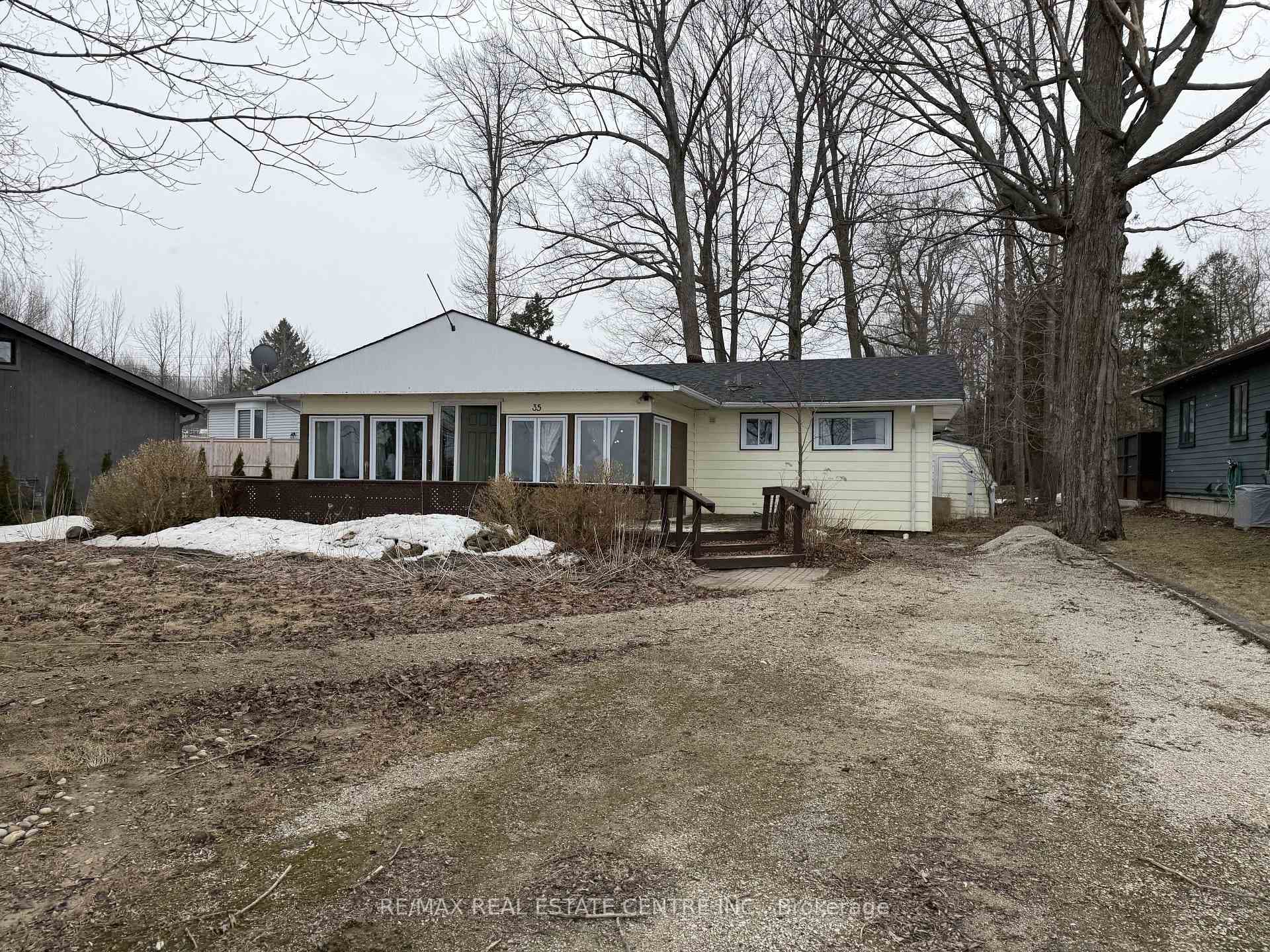 35 Lakeside Avenue, Meaford, ON N4L 1A7 - Photo 1