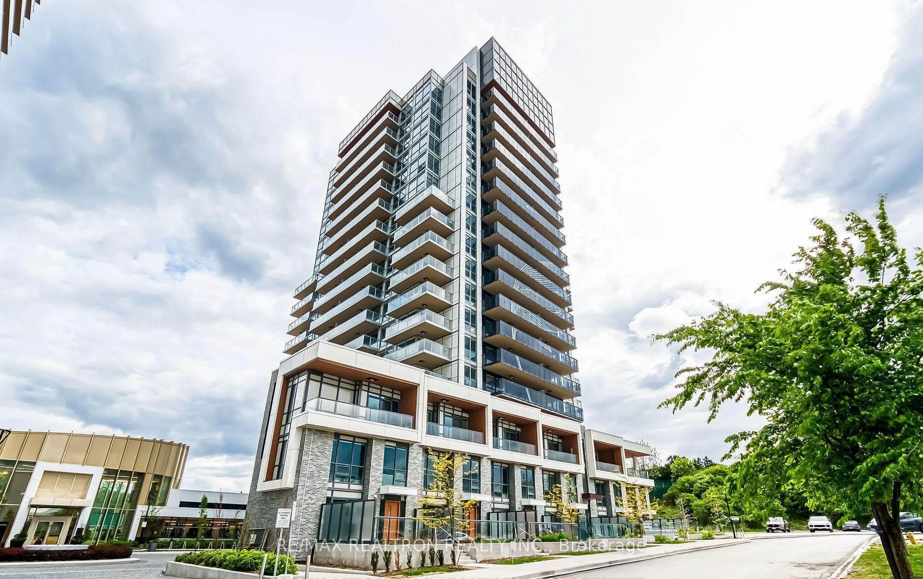 25 Mcmahon Drive Unit 807, Hillcrest Village / Bayview Village, ON M2K 0J1 - Photo 1