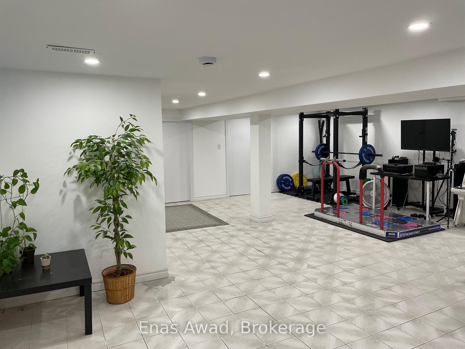 312 Strathmore Boulevard, Danforth / East York, ON M4J 1P8 - Photo 1