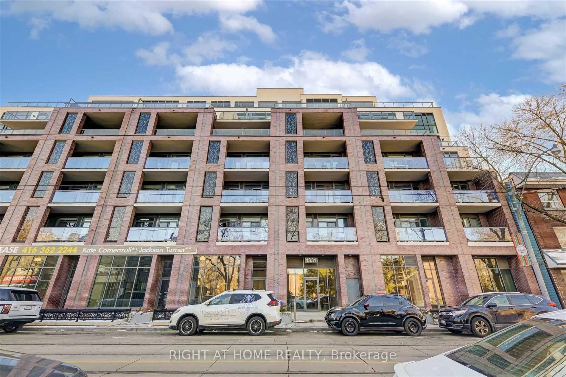 1331 Queen Street Unit 709, Riverdale / Leslieville, ON M3B 0A1 - Photo 1