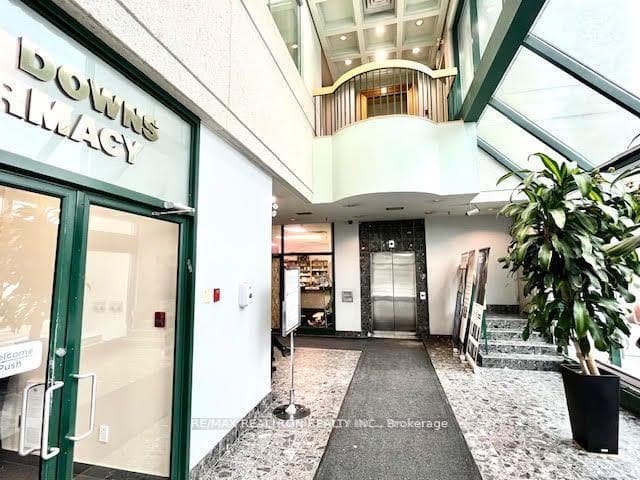 3910 Bathurst Street Unit 305, North York (Bathurst Manor / Clanton Park), ON M3H 5Z3 - Photo 1