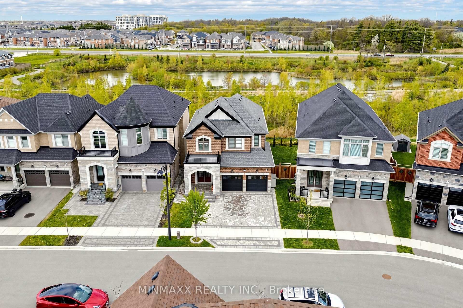 571 Beam Court, Milton