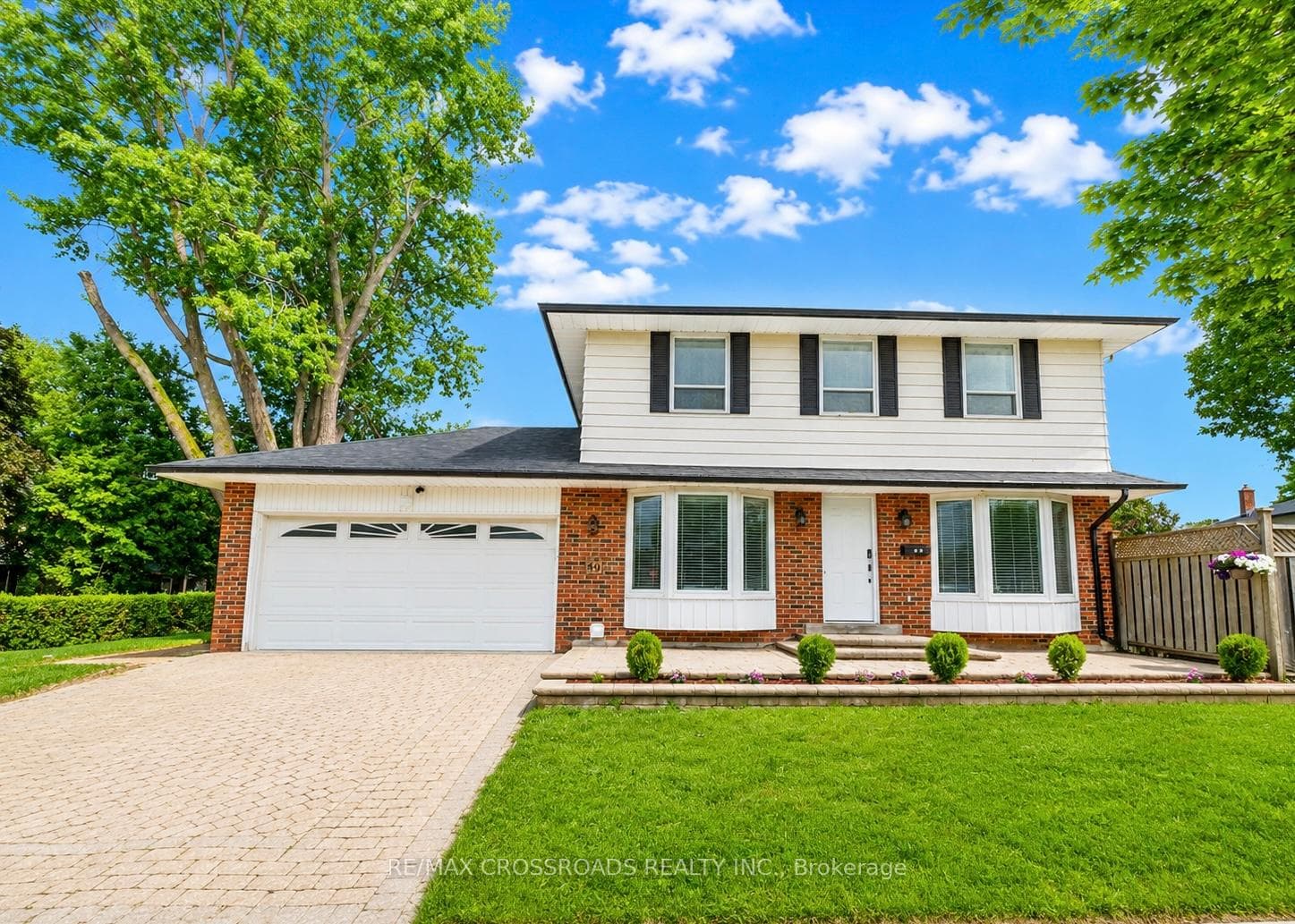 49 King Louis Crescent, Scarborough Village / Eglinton East, ON M1T 2X1 - Photo 1