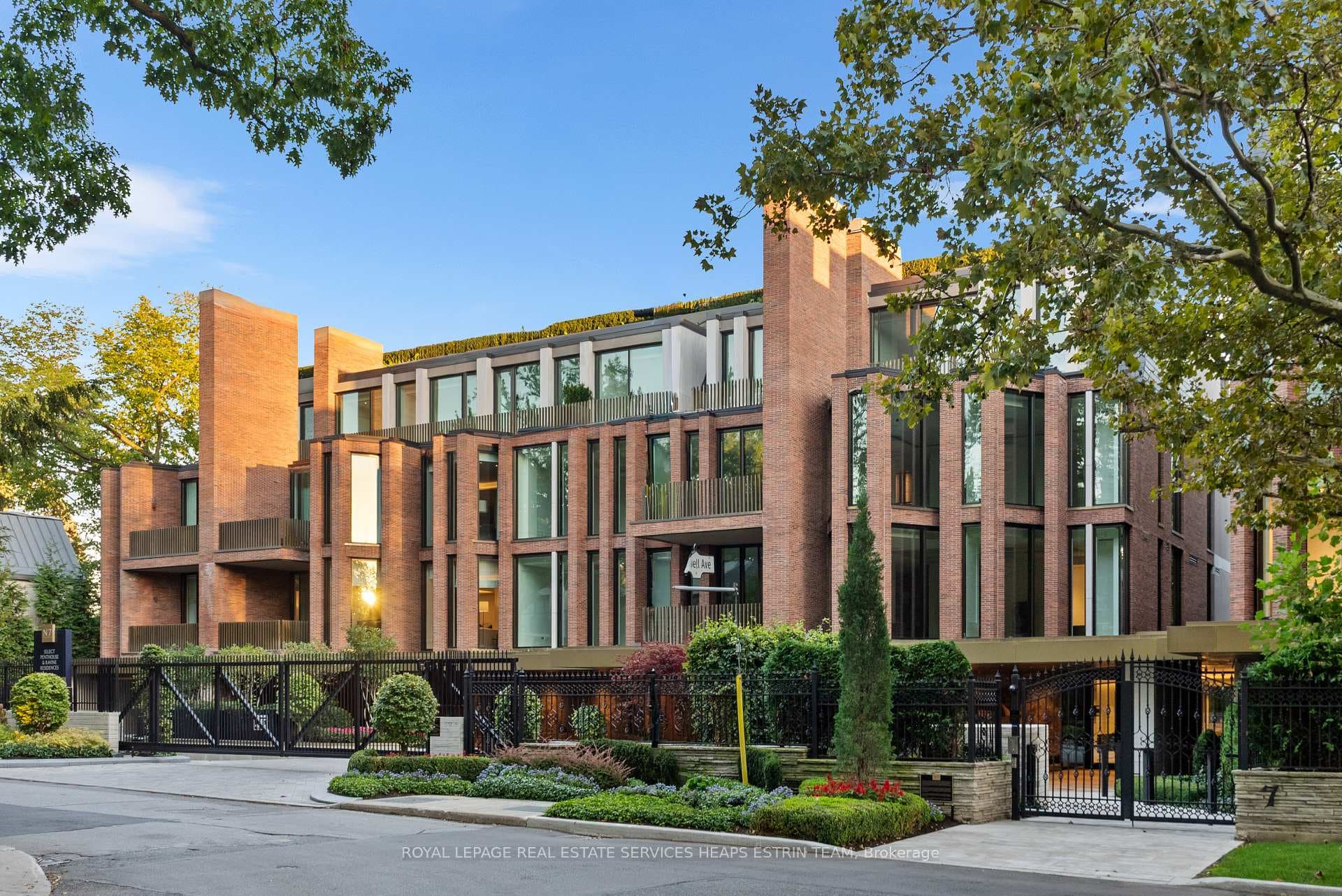 7 Dale Avenue Unit 302, Rosedale / Moore Park, ON M4W 1K2 - Photo 1