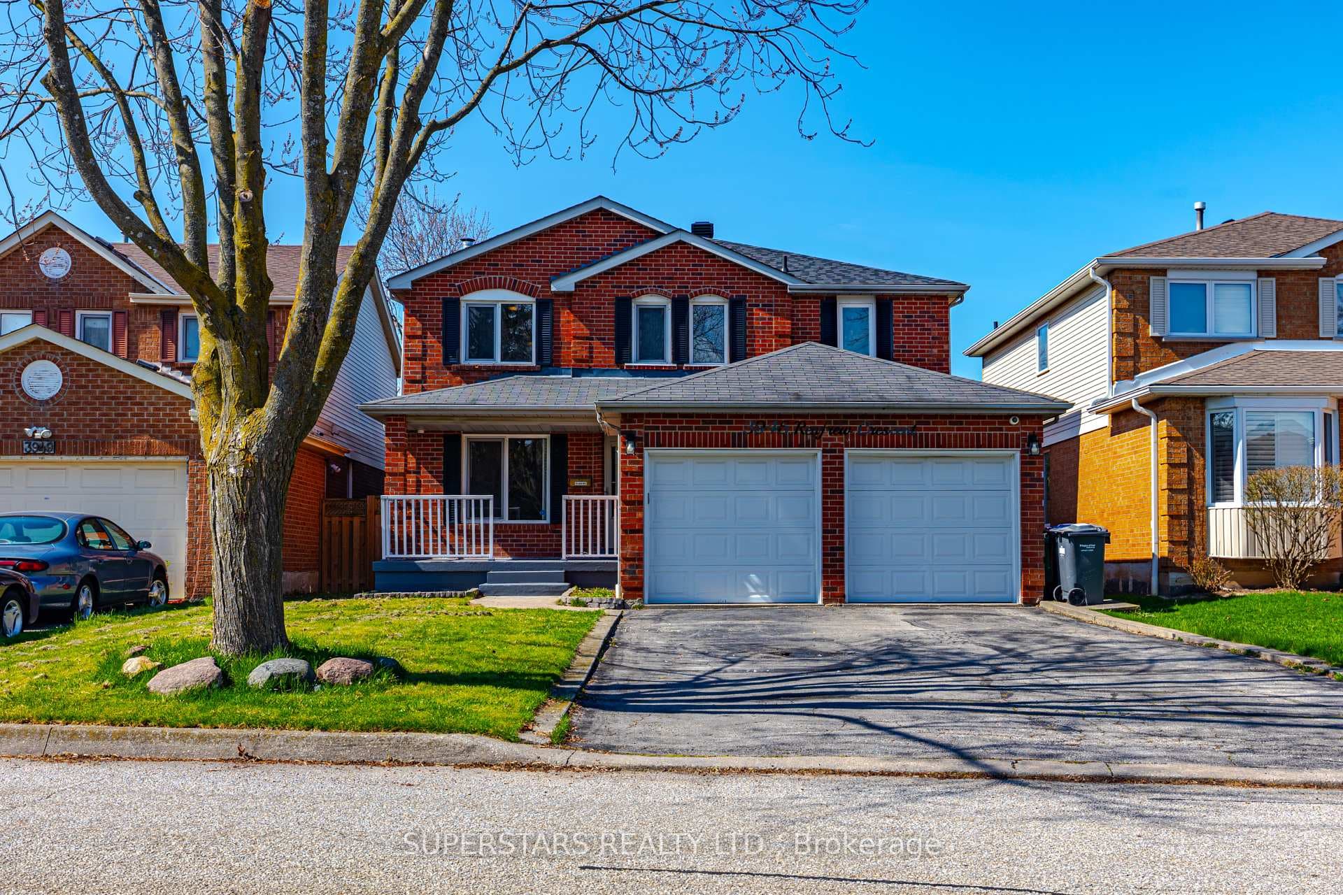 3945 Renfrew Crescent, Mississauga, ON L5L 4J6 - Photo 1