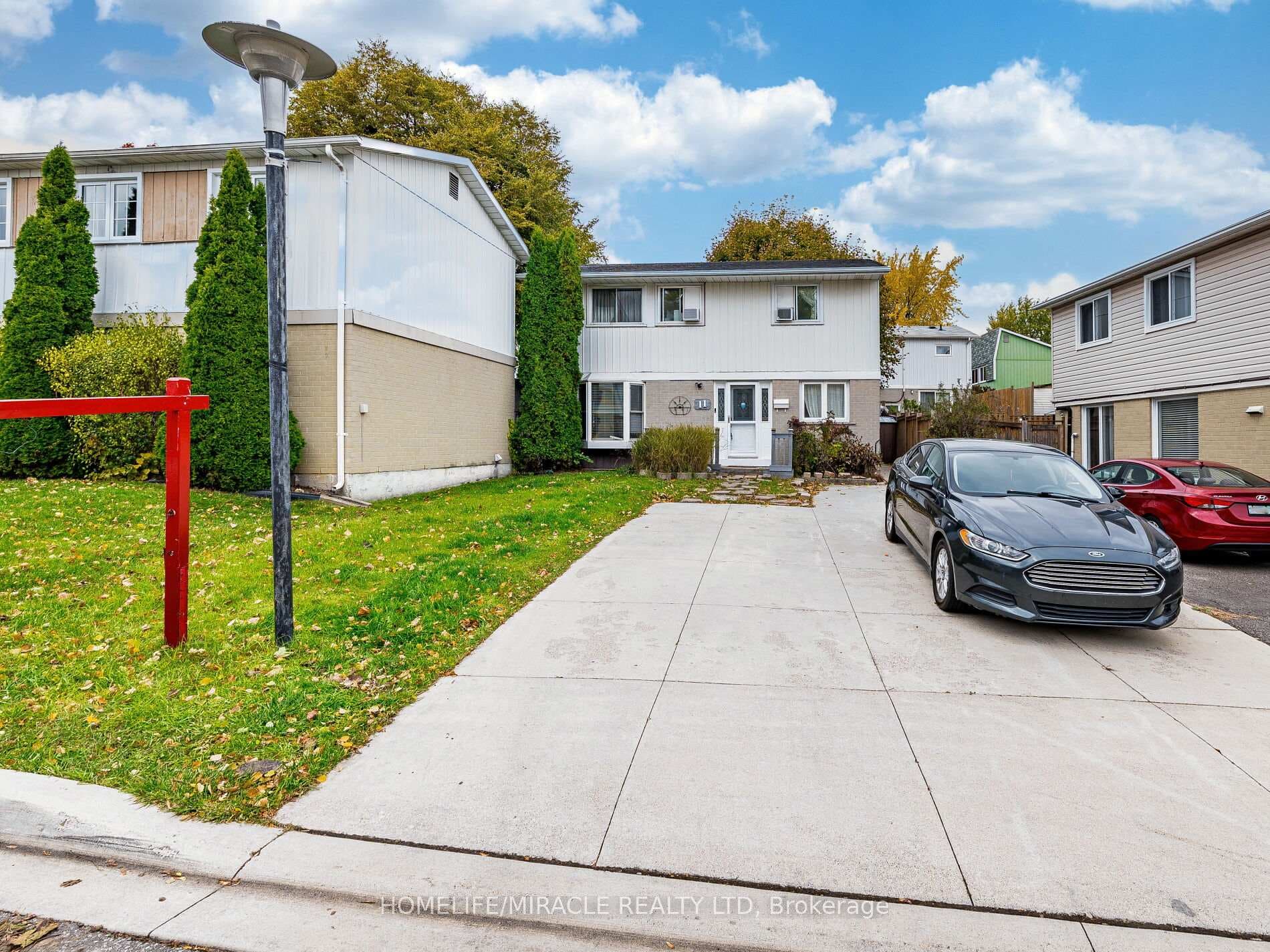 11 Hector Court, Brampton, ON L6S 1P1 - Photo 1