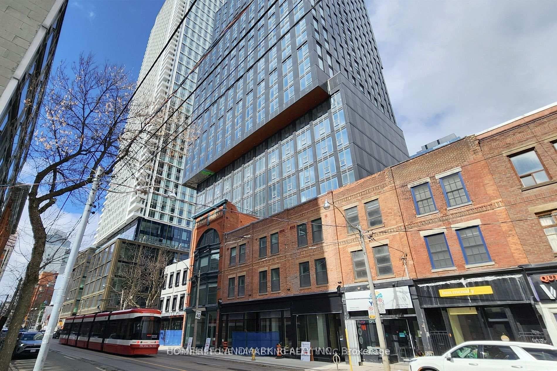 100 Queen Street Unit 1005, Regent Park / Cabbagetown / St. James Town, ON M5C 0B5 - Photo 1