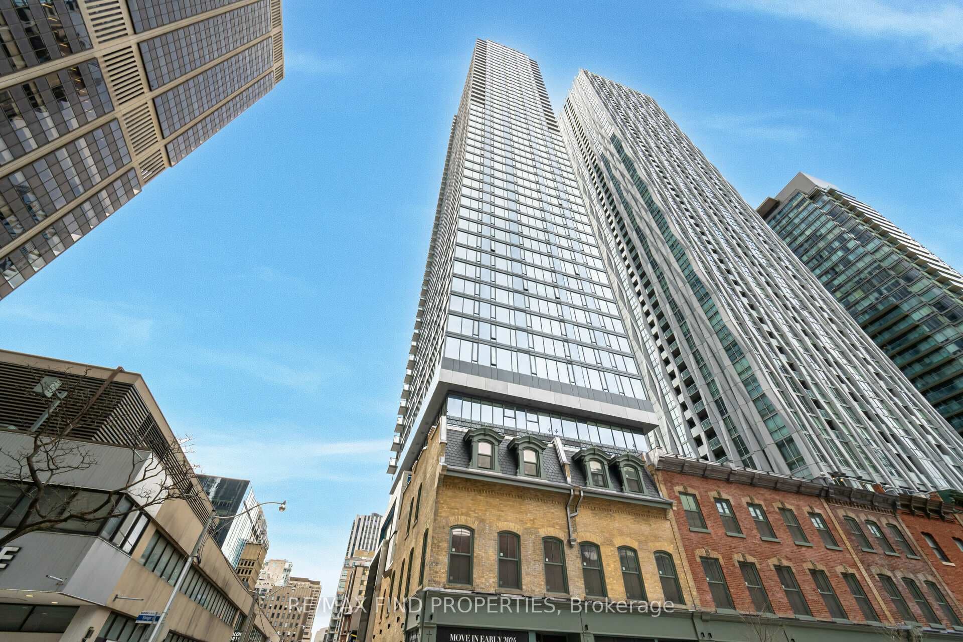 8 Cumberland Street Unit 602, Toronto C02