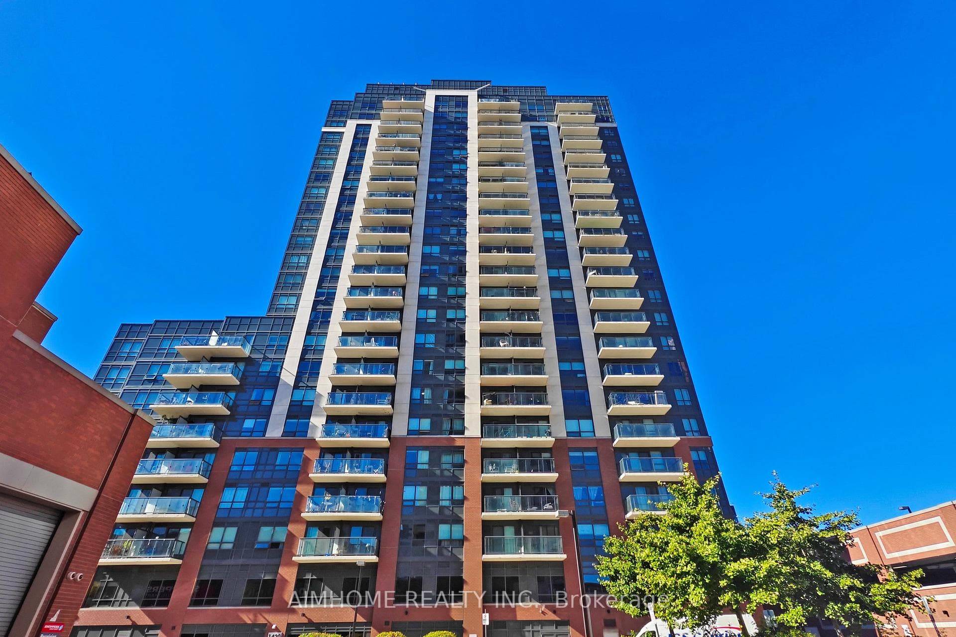 1420 Dupont Street Unit 311, Bloor West Village / Swansea, ON M6H 4J8 - Photo 1