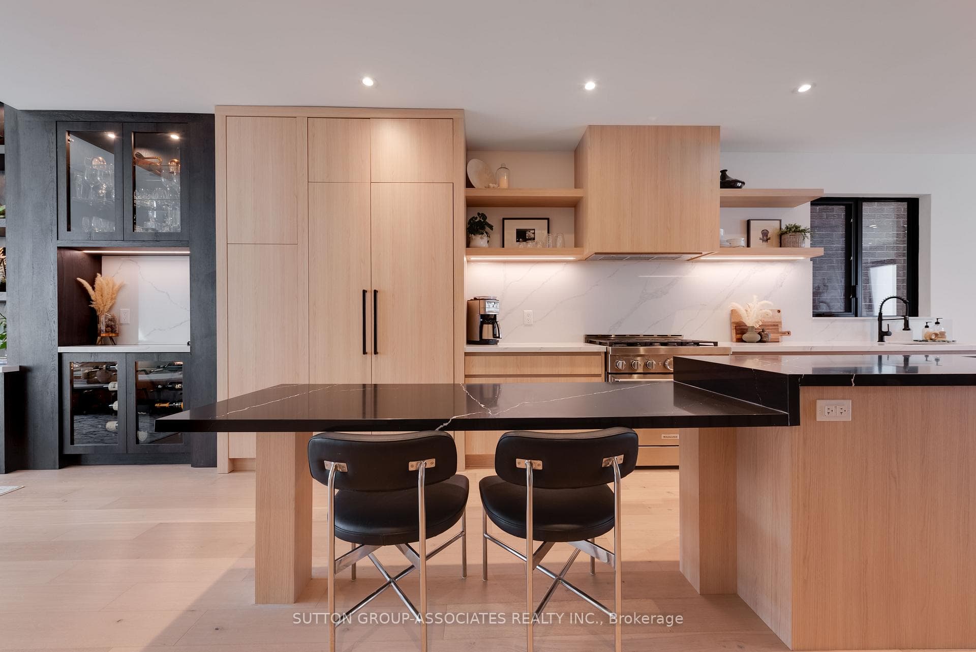 243 Robina Avenue, Forest Hill / Deer Park, ON M6C 3Y9 - Photo 1