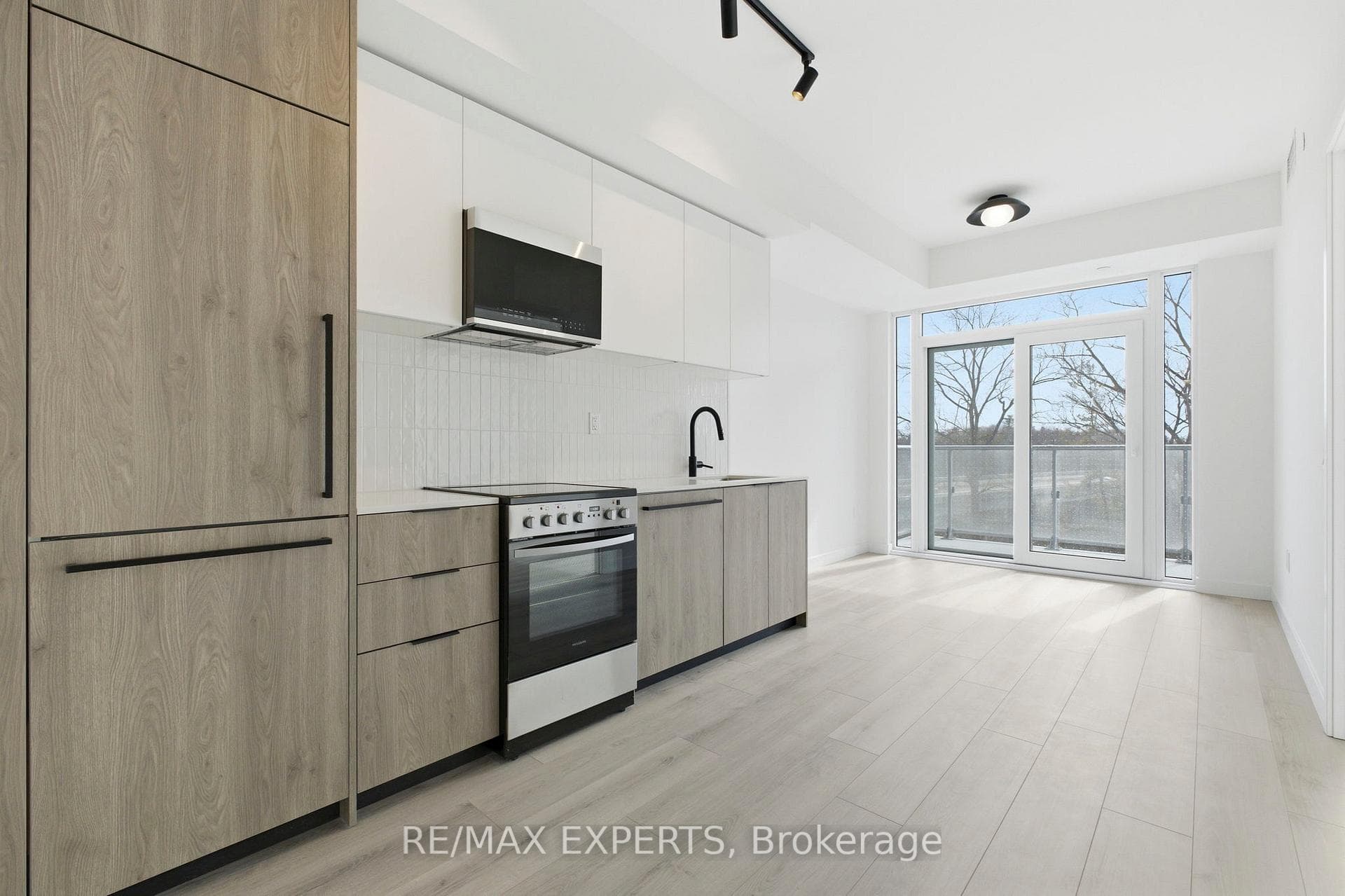 1635 Military Trail Unit 234, Rouge / Port Union / Malvern, ON M1C 1B2 - Photo 1