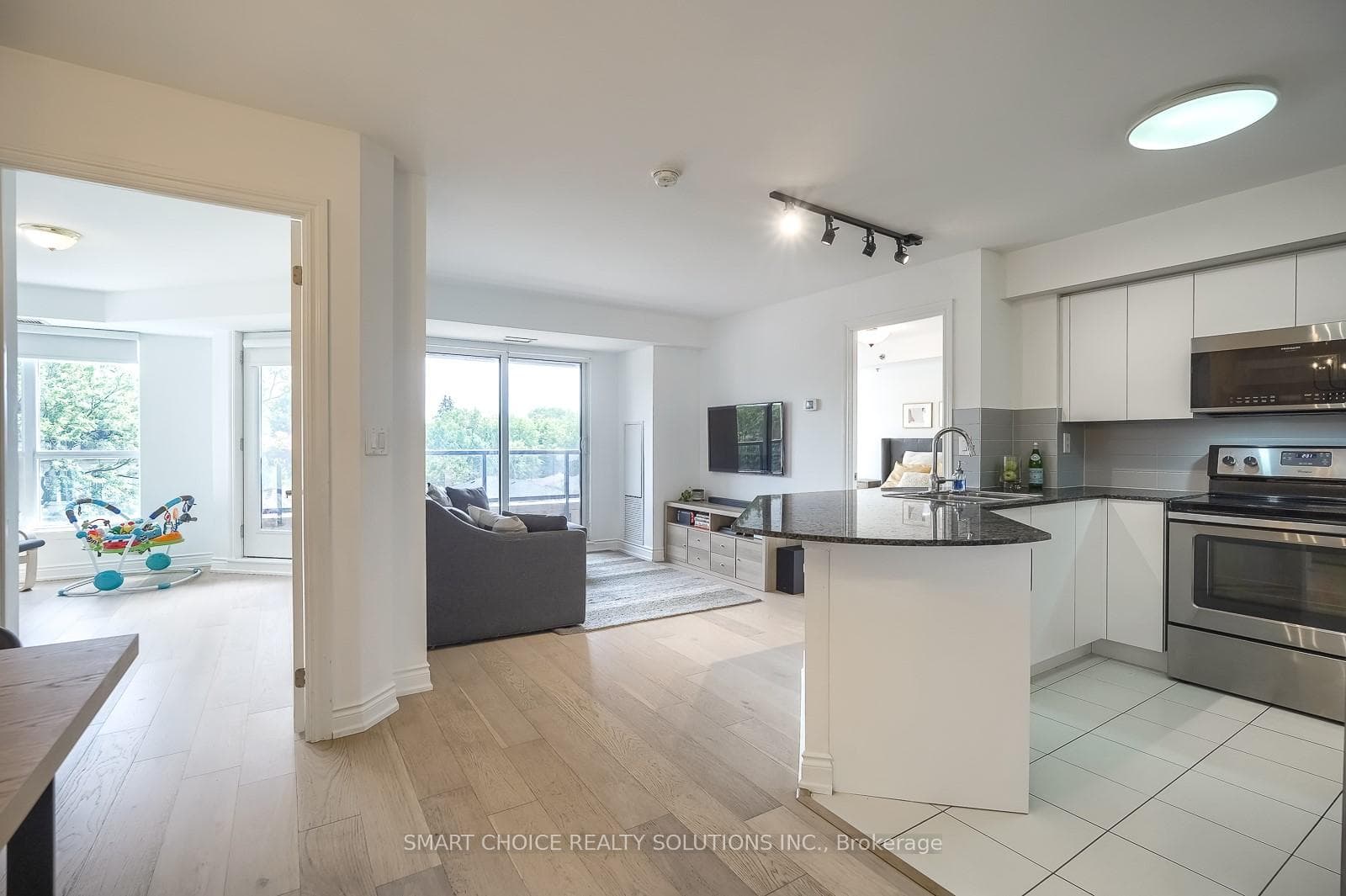 760 Sheppard Avenue Unit 308, North York (Bathurst Manor / Clanton Park), ON M3H 0B3 - Photo 1