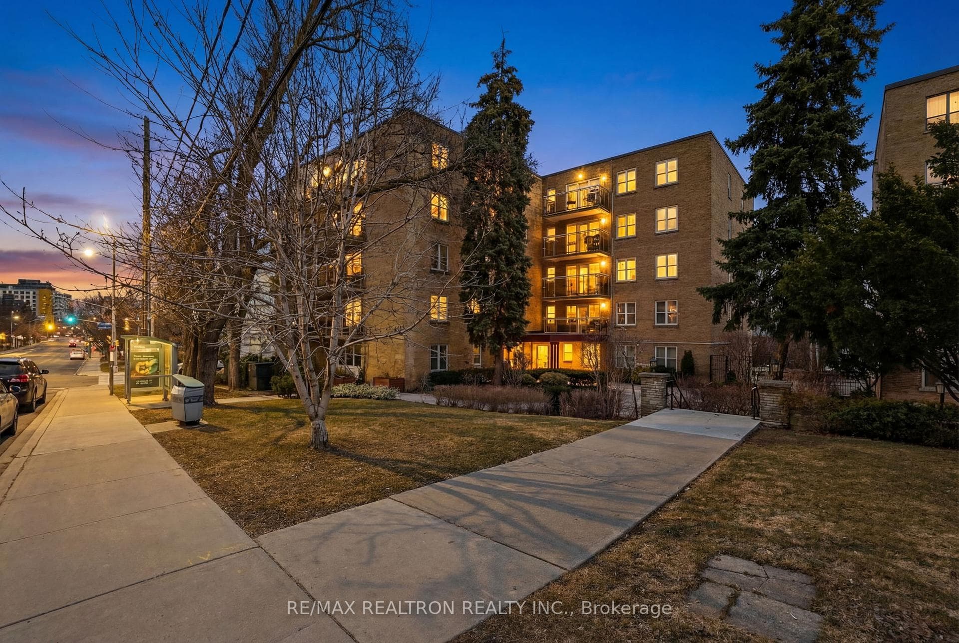 2603 Bathurst Street Unit 106, Lawrence Park / Bedford Park, ON M6B 2Z6 - Photo 1