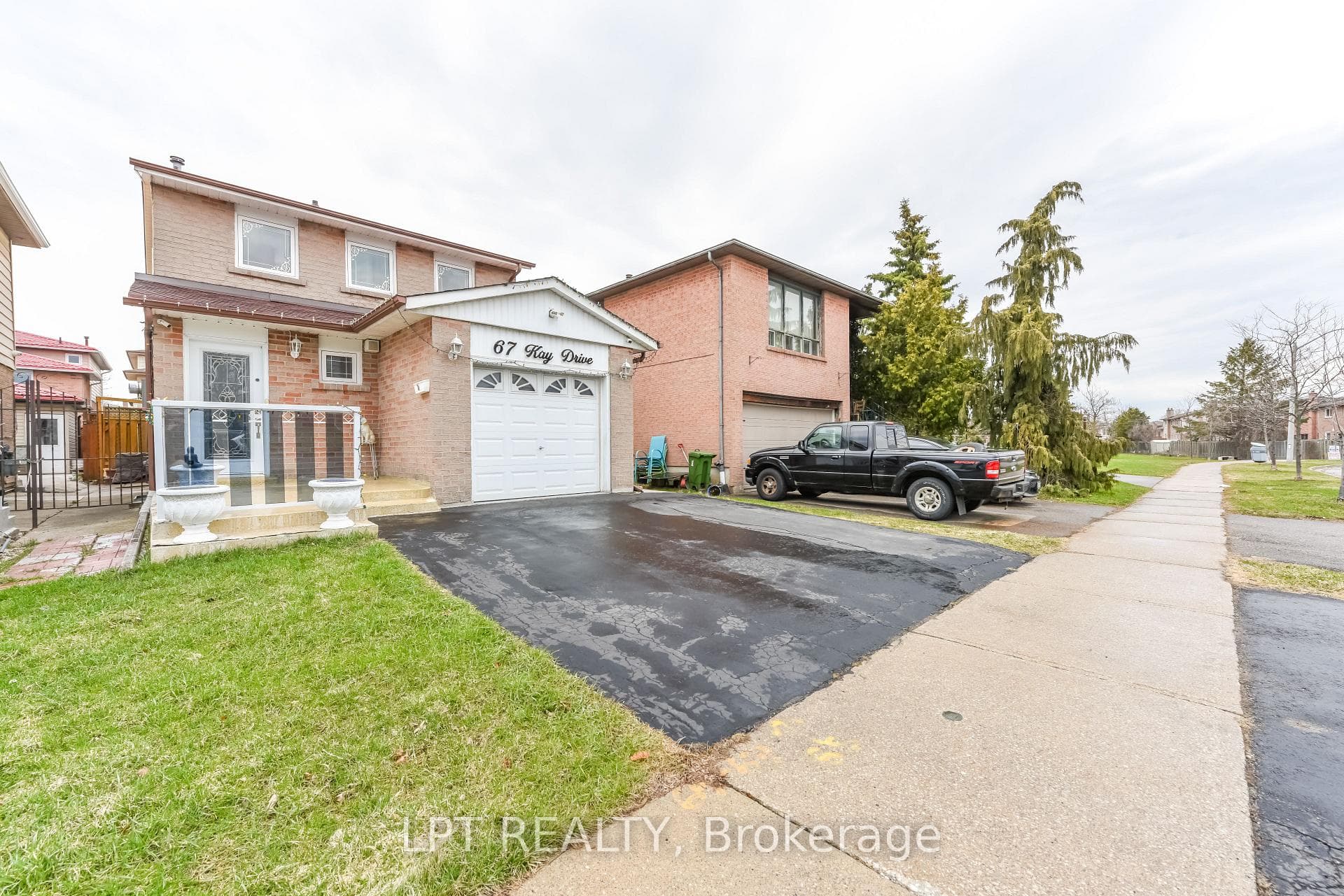 67 Kay Drive, Etobicoke (West Mall / Rexdale), ON M9V 4X8 - Photo 1