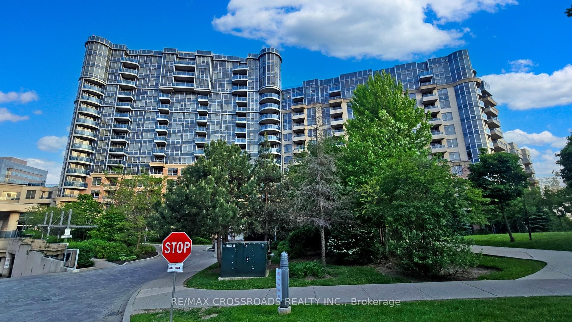 33 Cox Boulevard Unit 320, Markham, ON L3R 8A6 - Photo 1