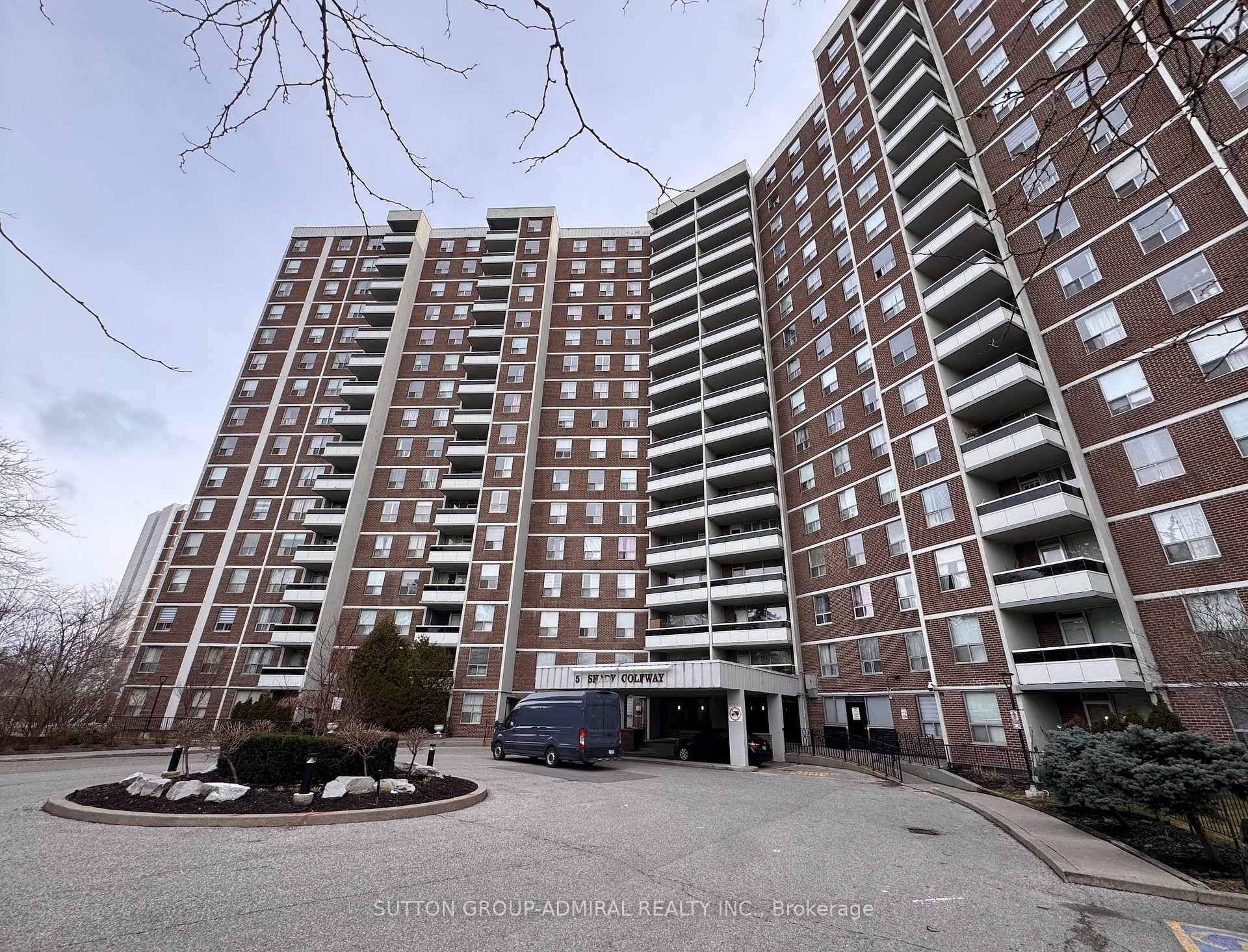 5 Shady Golfway Avenue Unit 1201, Flemingdon Park / Don Mills, ON M3C 3A5 - Photo 1