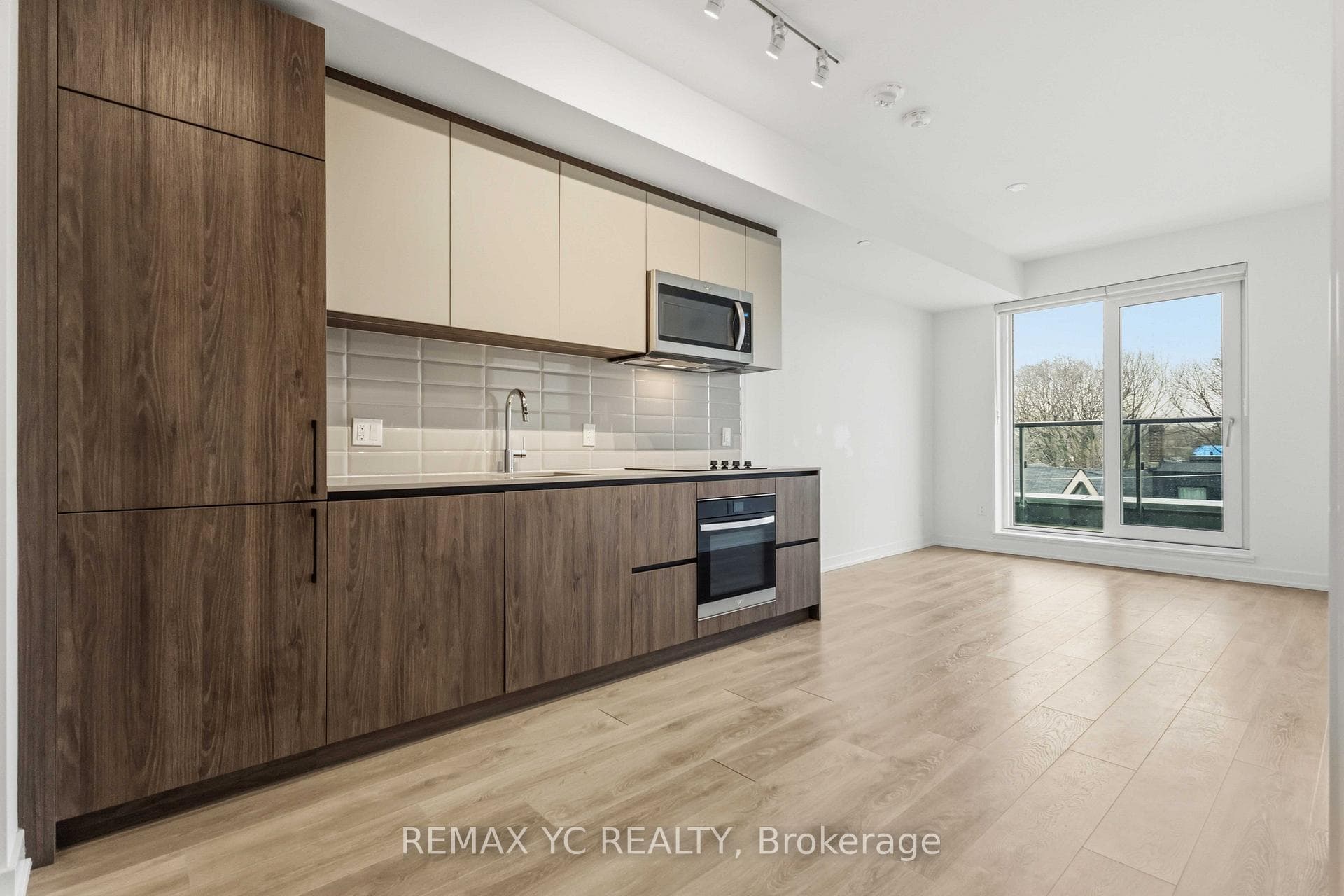 150 Logan Avenue Unit 438, Riverdale / Leslieville, ON M4M 0E4 - Photo 1