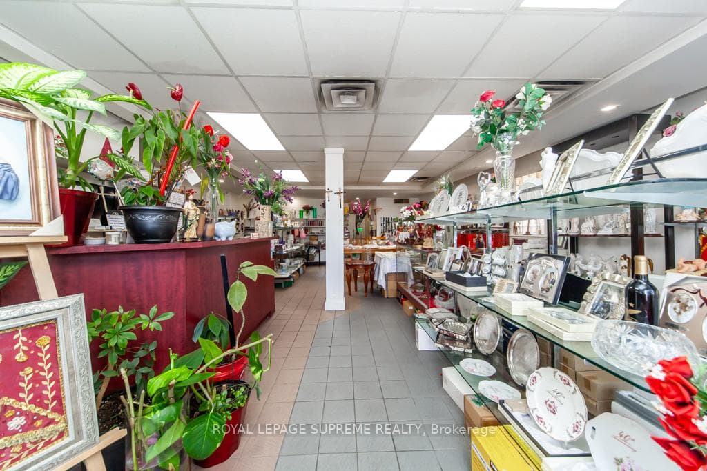 529 Rogers Road, Keelesdale / Eglinton West, ON M6M 1B4 - Photo 1