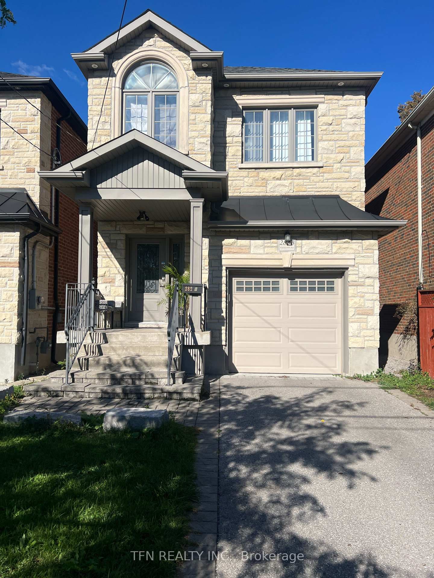 282B Aylesworth Avenue, Birch Cliff / Cliffside, ON M1N 2K2 - Photo 1