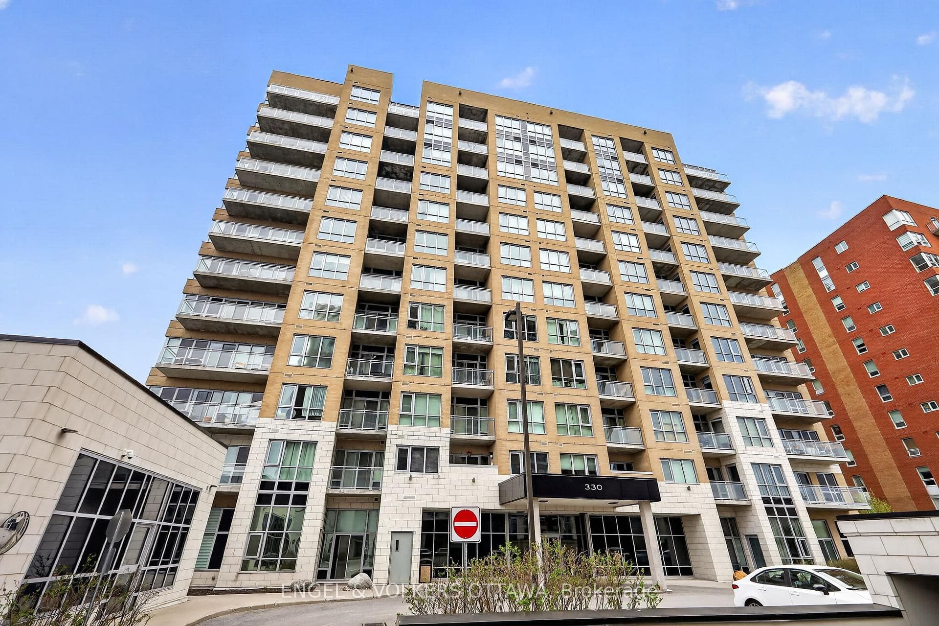 330 Titan Private Unit 711, Cityview - Parkwoods Hills - Rideau Shore, ON K2G 1G3 - Photo 1