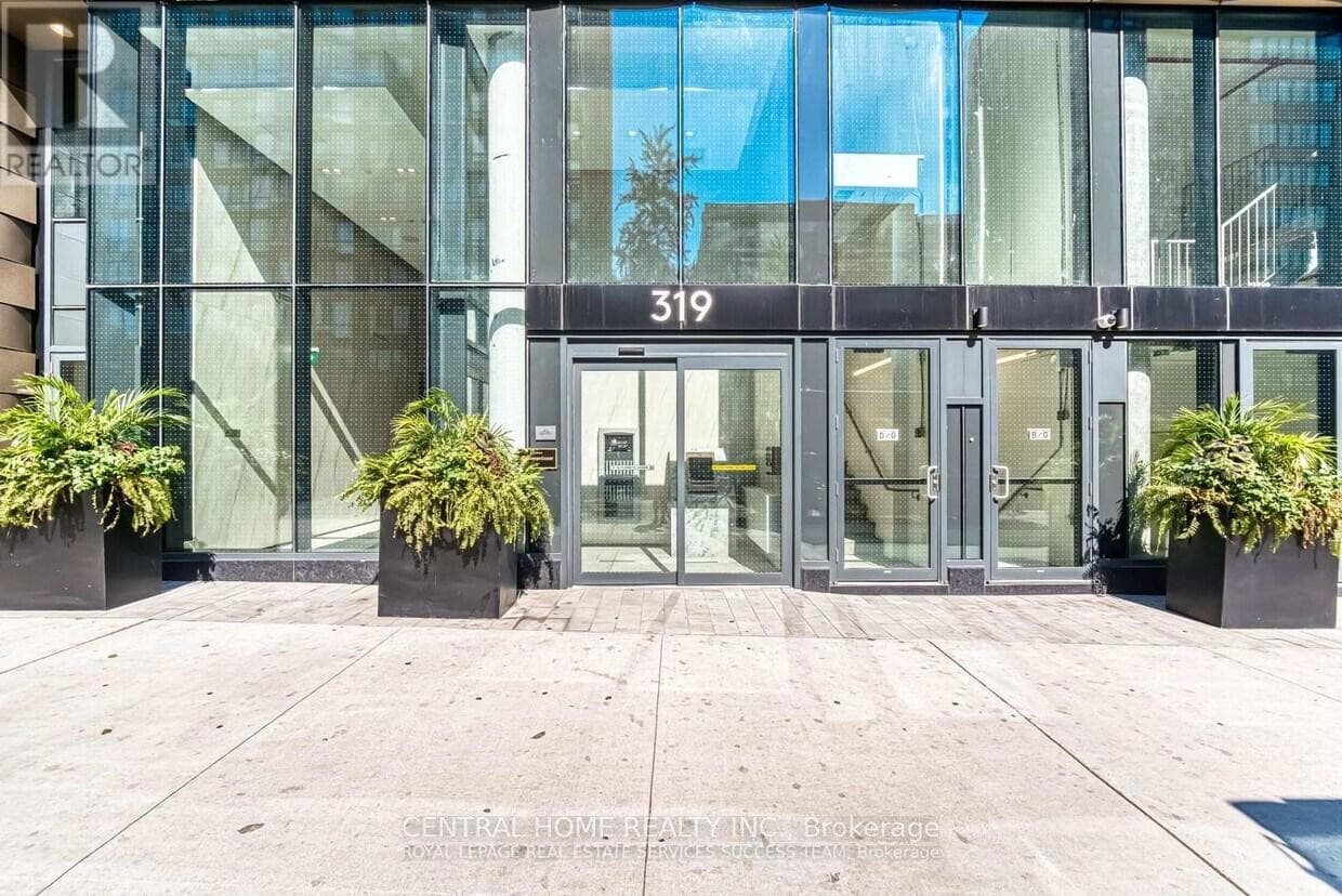 319 Jarvis Street Unit 1906, Regent Park / Cabbagetown / St. James Town, ON M5B 0C8 - Photo 1