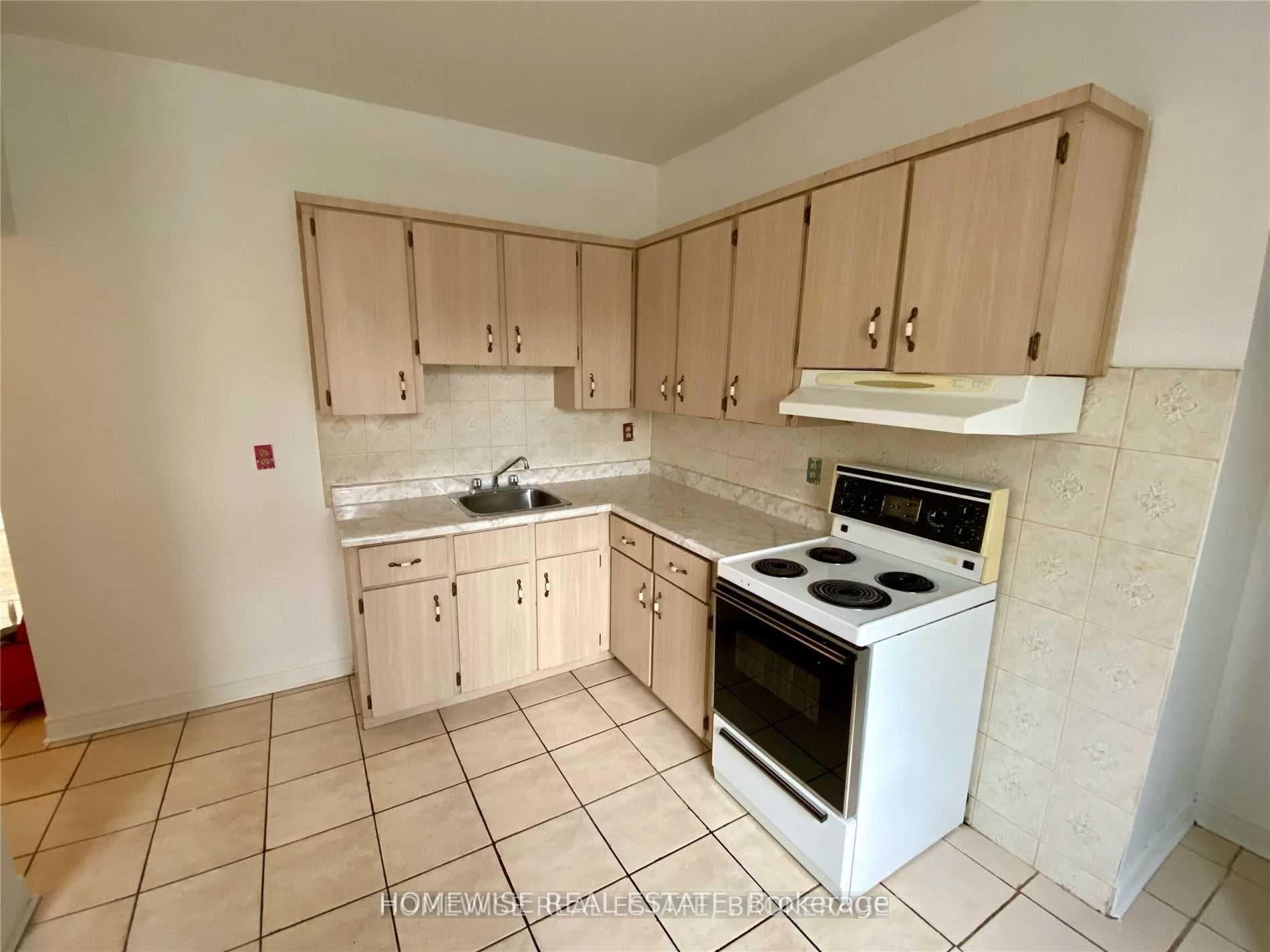 1582 Queen Street Unit 1, High Park / Junction / Roncesvalles, ON M6R 1A6 - Photo 1