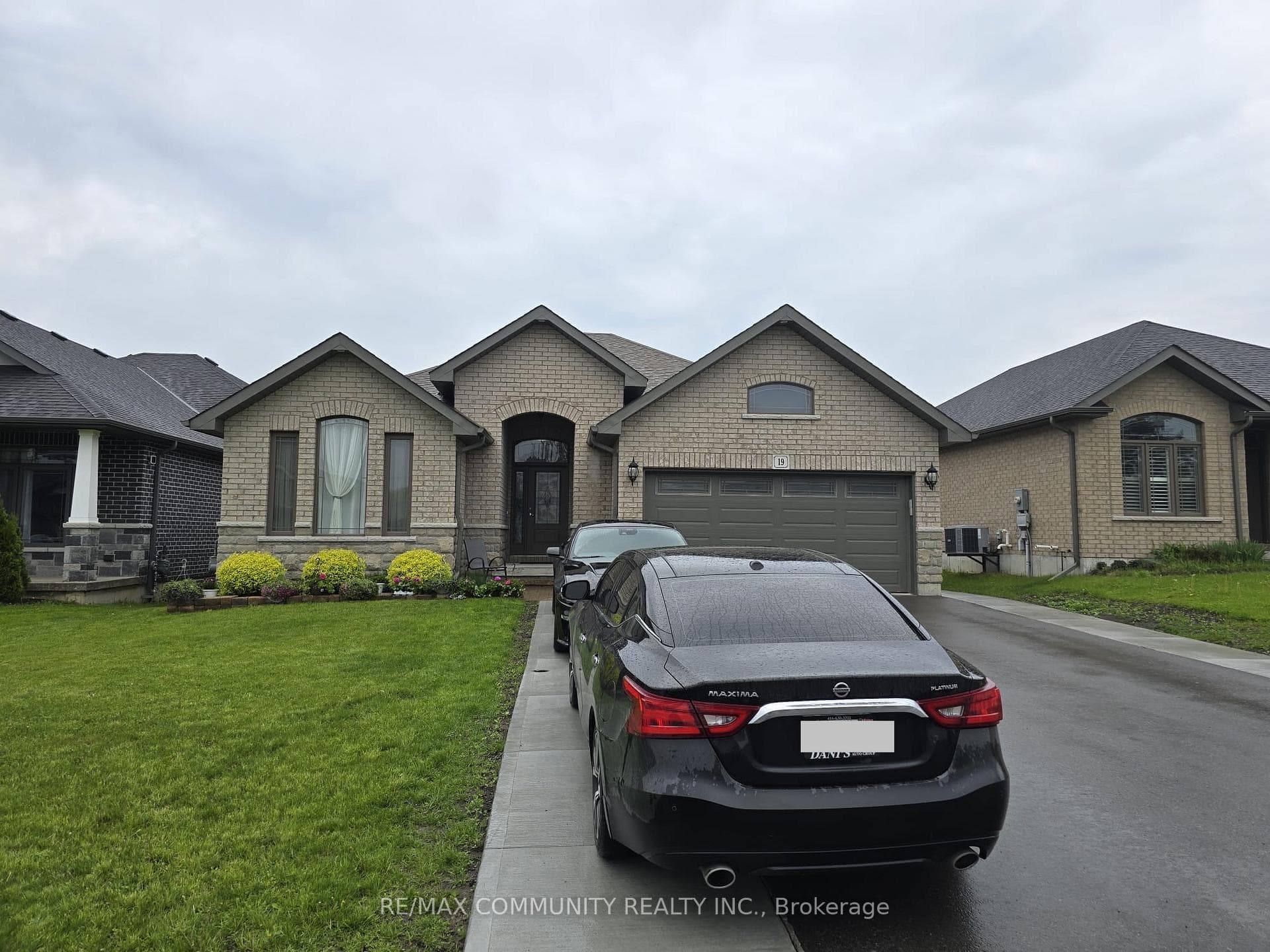 19 Stonecrest Boulevard, Quinte West, ON K8R 0A3 - Photo 1