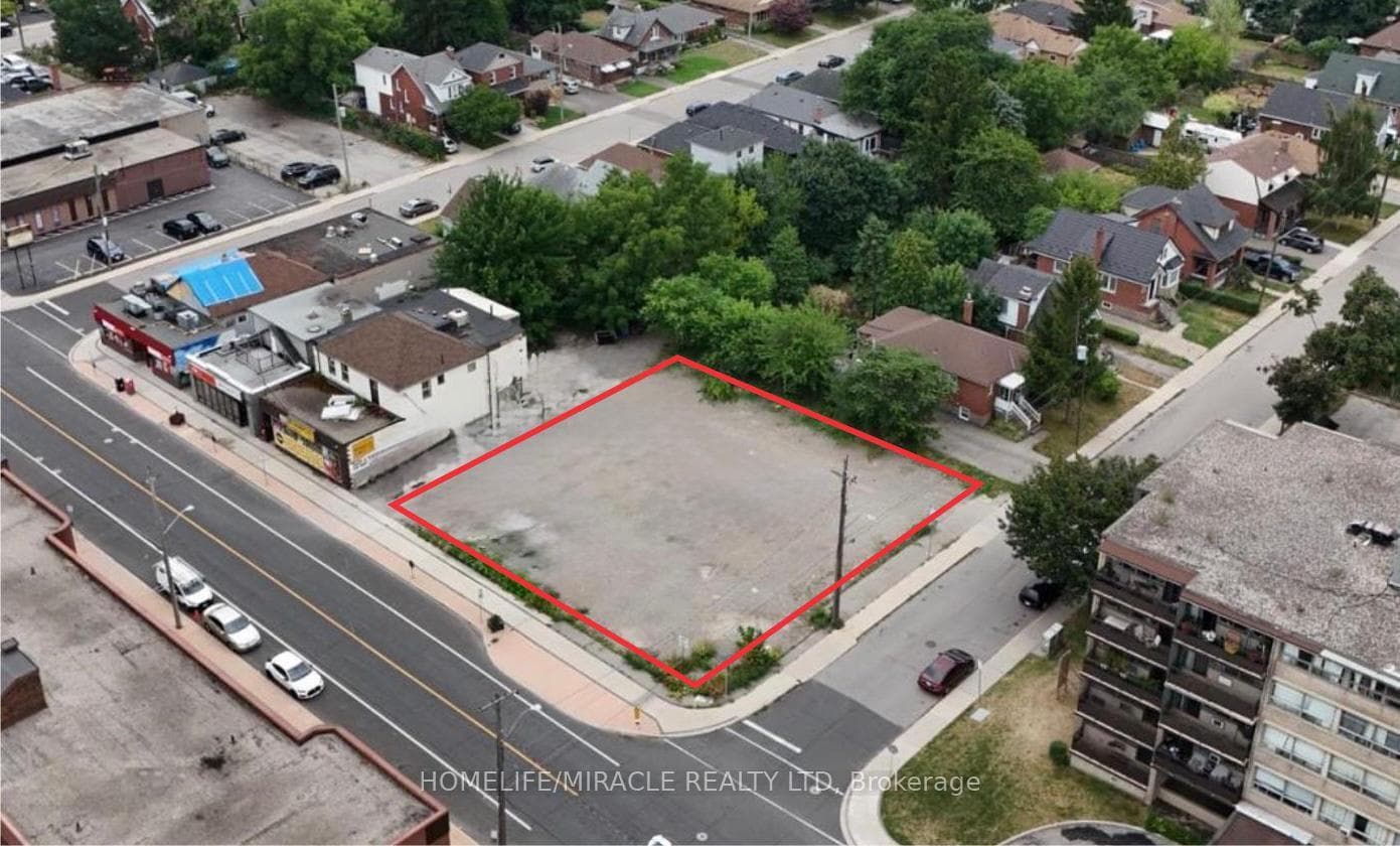 392 Concession Street, Hamilton, ON L9A 1B7 - Photo 1