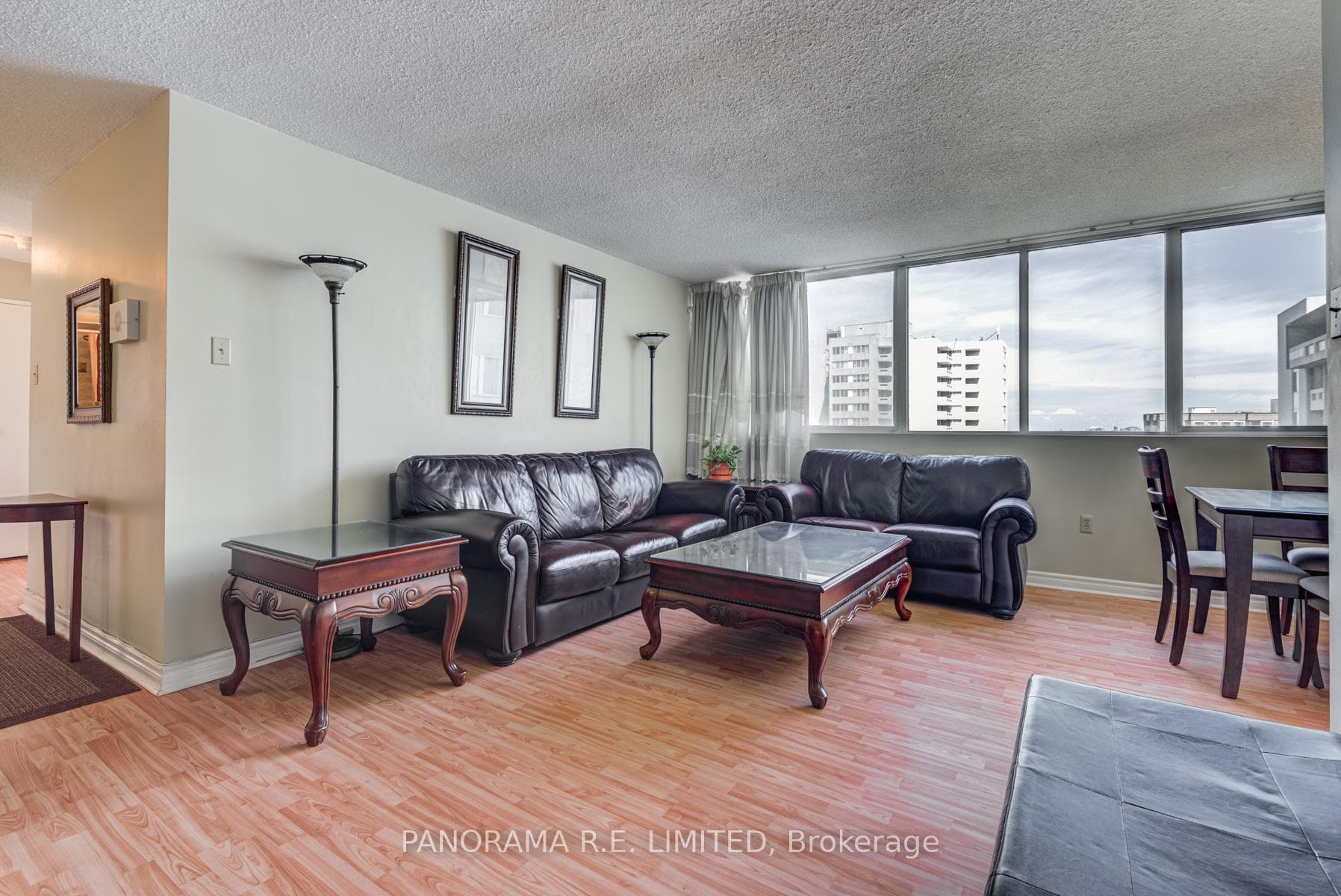 3590 Kaneff Crescent Unit 1904, Mississauga