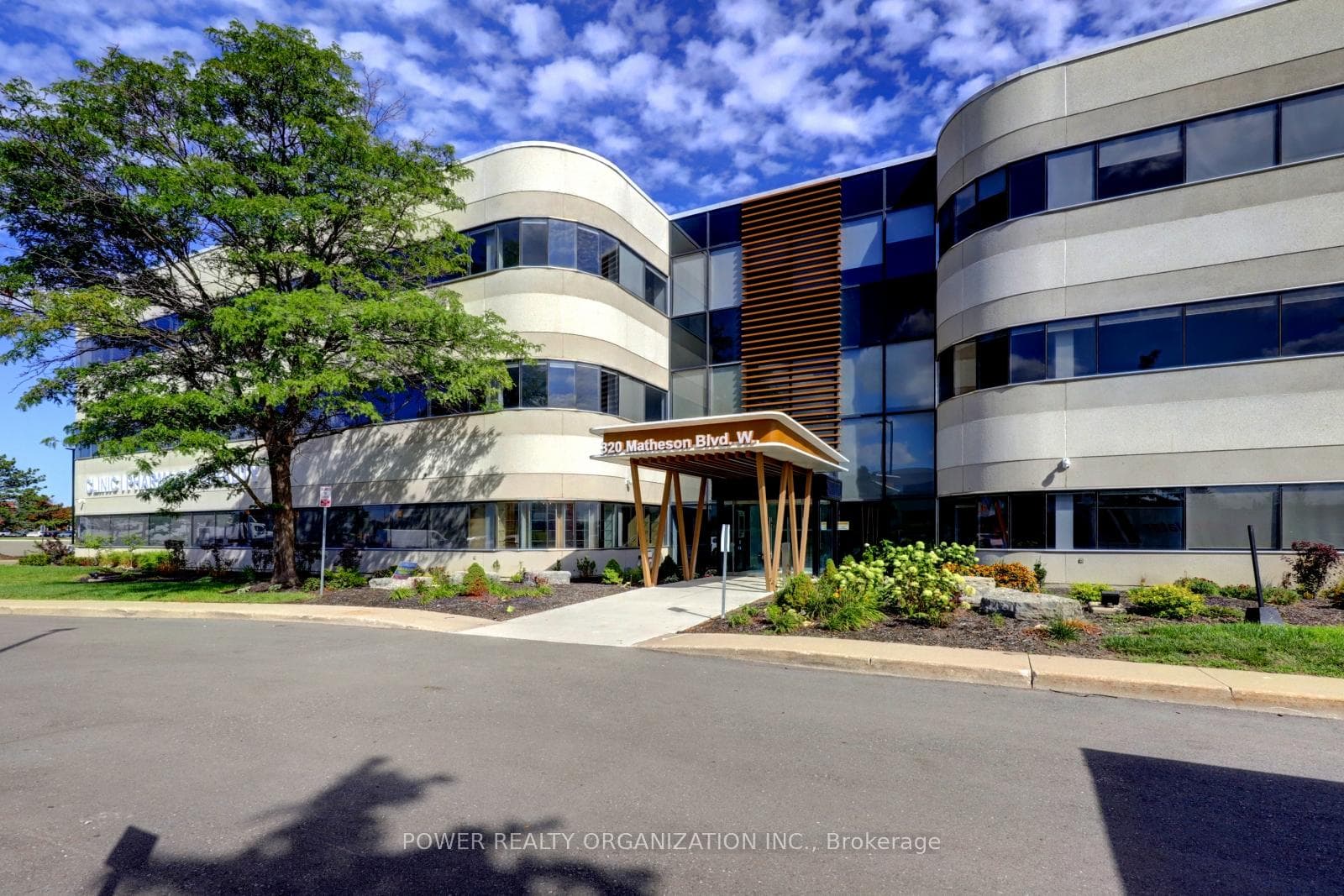 320 Matheson Boulevard Unit 302, Mississauga, ON L5R 3R1 - Photo 1