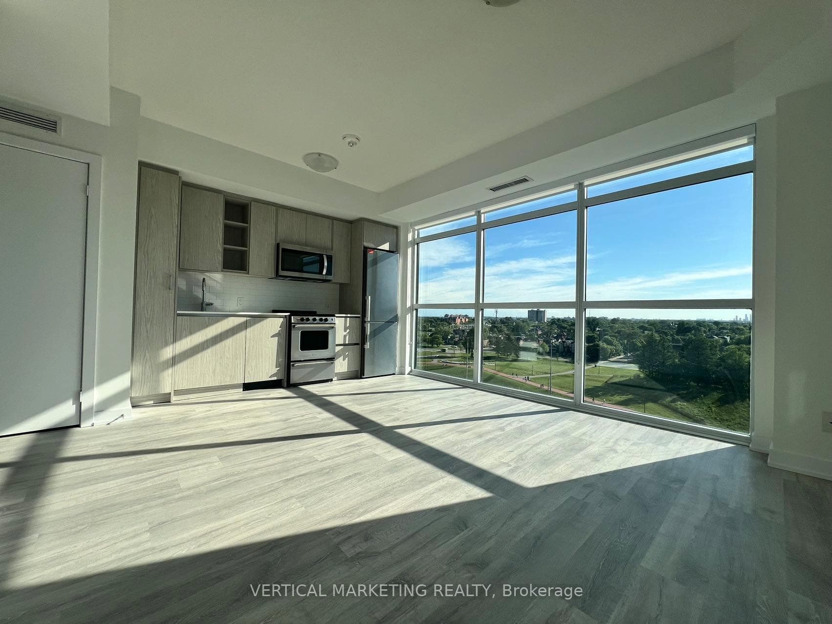 251 Manitoba Street Unit 1023, Toronto W06