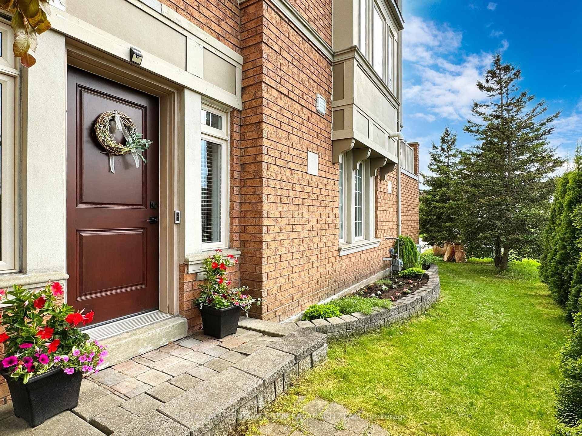 2737 Bur Oak Avenue, Markham, ON L6B 1C8 - Photo 1