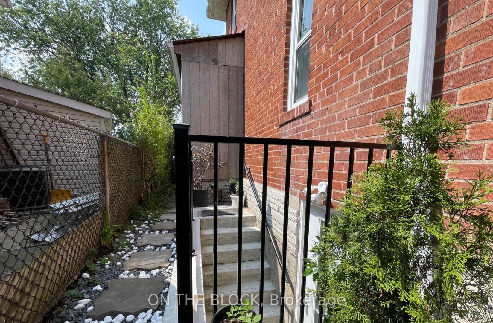 78 Tedford Drive, Dorset Park / Kennedy Park, ON M1R 1M4 - Photo 1