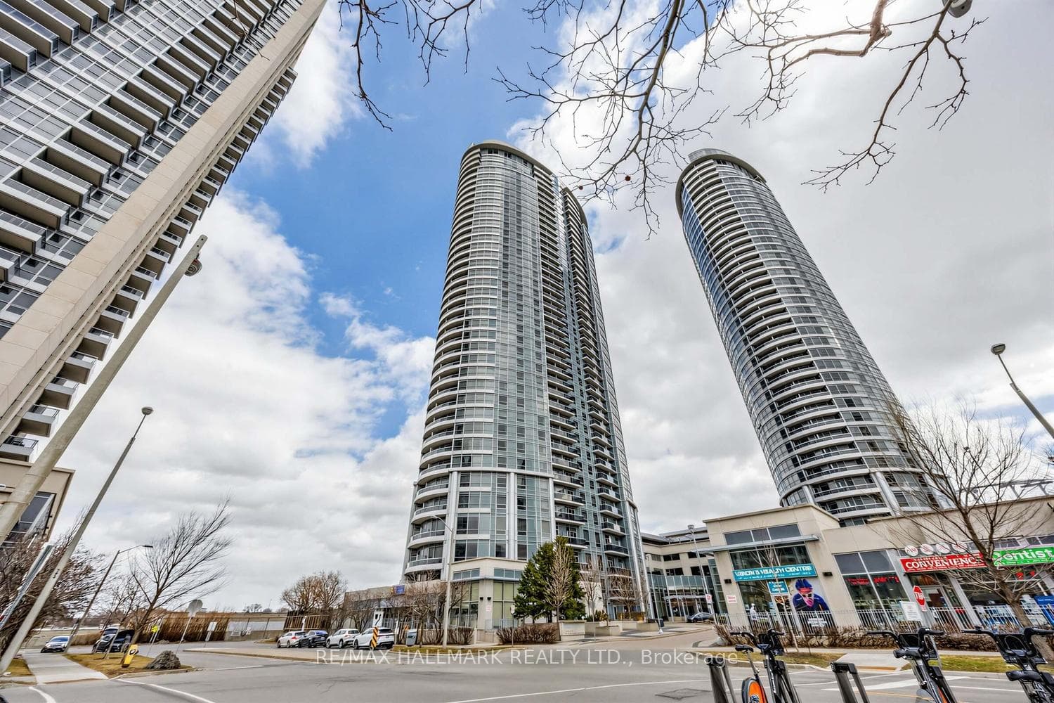 135 Village Green Square Unit 3918, Agincourt / Milliken, ON M1S 0G4 - Photo 1