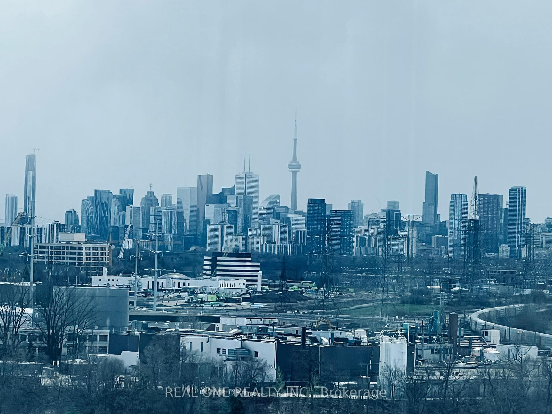 5 quarrington Lane Unit 1110, Don Mills / Parkwoods / Victoria Village, ON M3C 0S5 - Photo 1