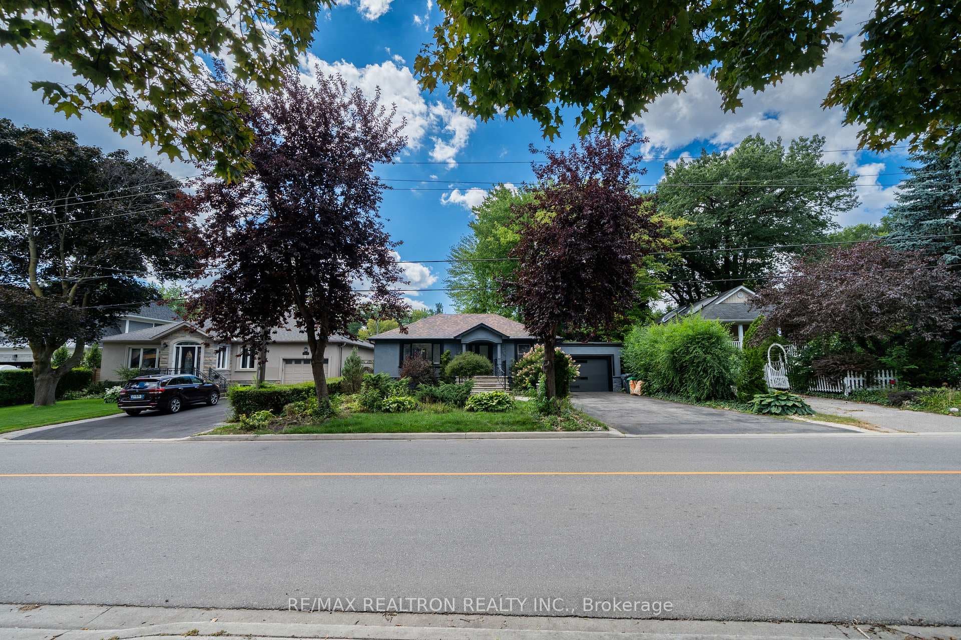 1480 Kenmuir Avenue, Mississauga, ON L5G 4B5 - Photo 1