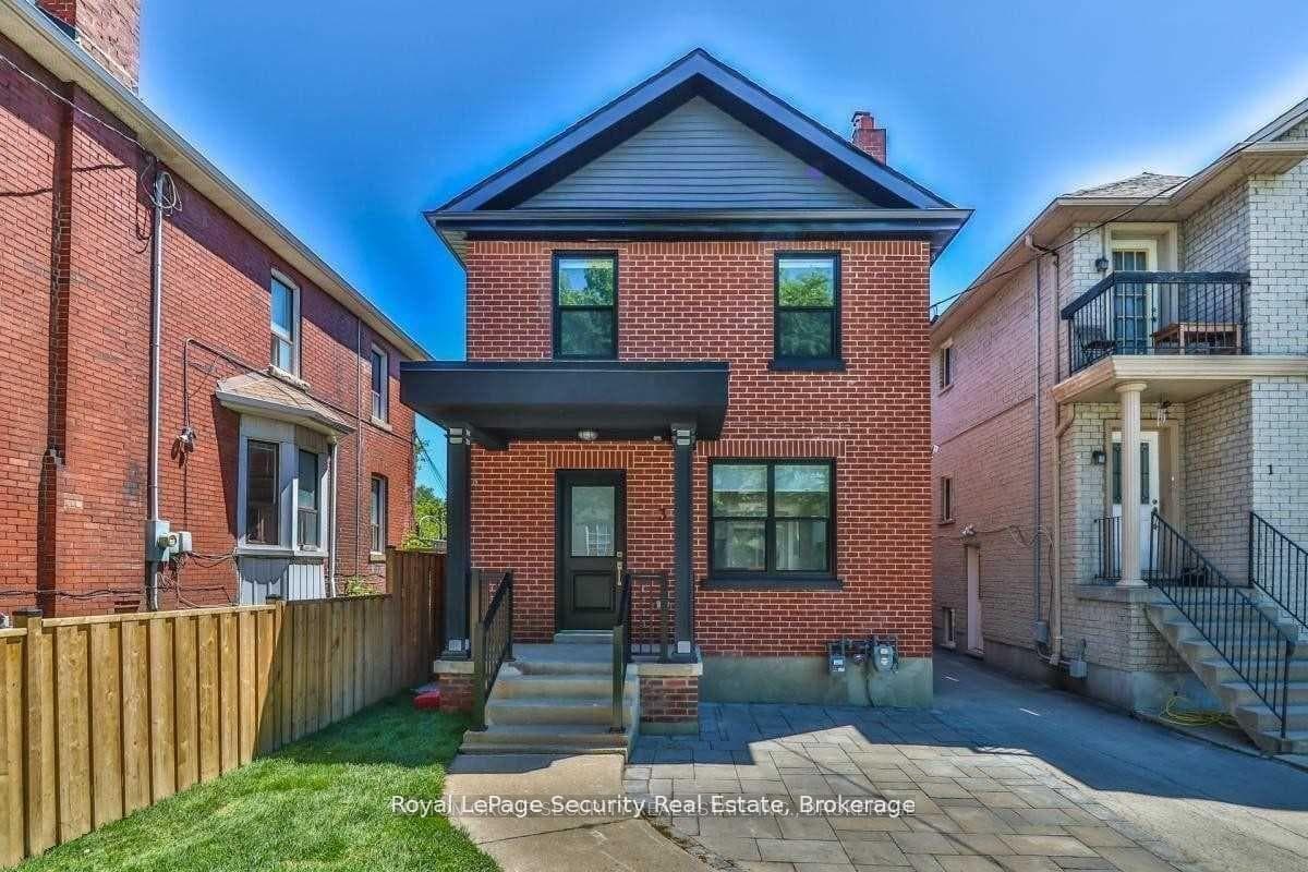 3 Twenty Sixth Street Unit 1, Liberty Village / Parkdale / South Parkdale, ON M8V 3R2 - Photo 1